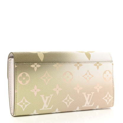Louis Vuitton Monogram Giant Spring In The City Sarah Wallet NM Sunset Kaki 3 of 6