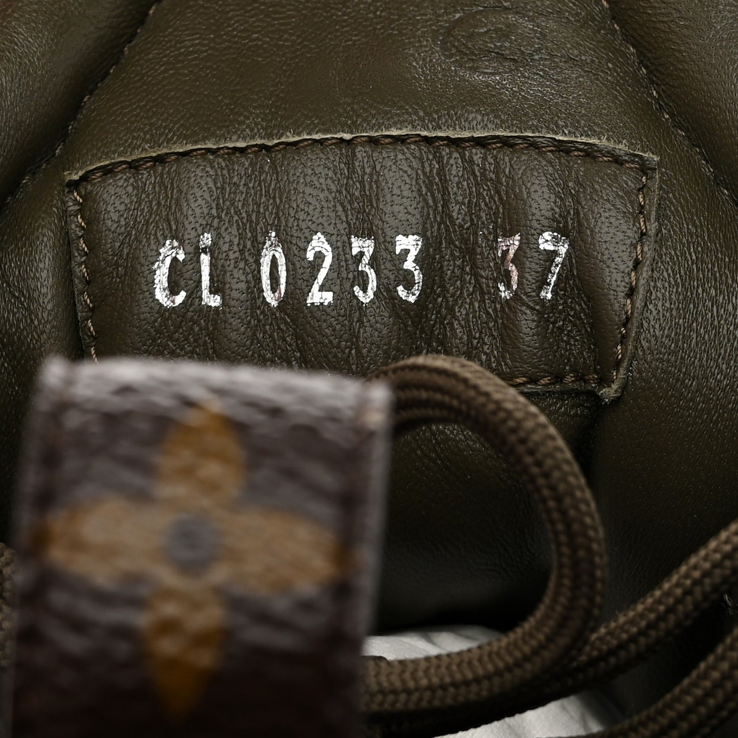 Calfskin Raffia LV Archlight 2.0 Platform Sneakers 37 Kaki
