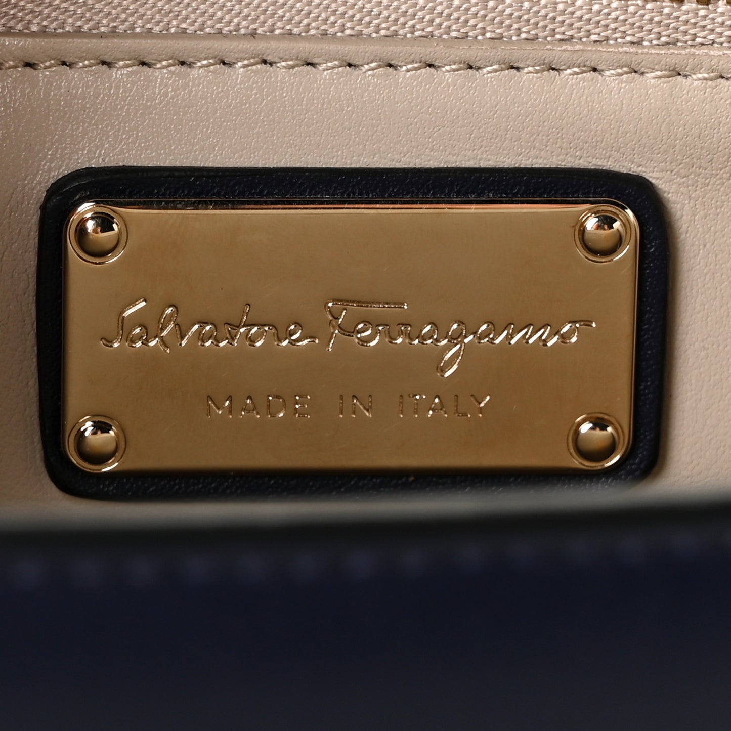 Smooth Calfskin Vara Bow Chain Flap Crossbody Blue