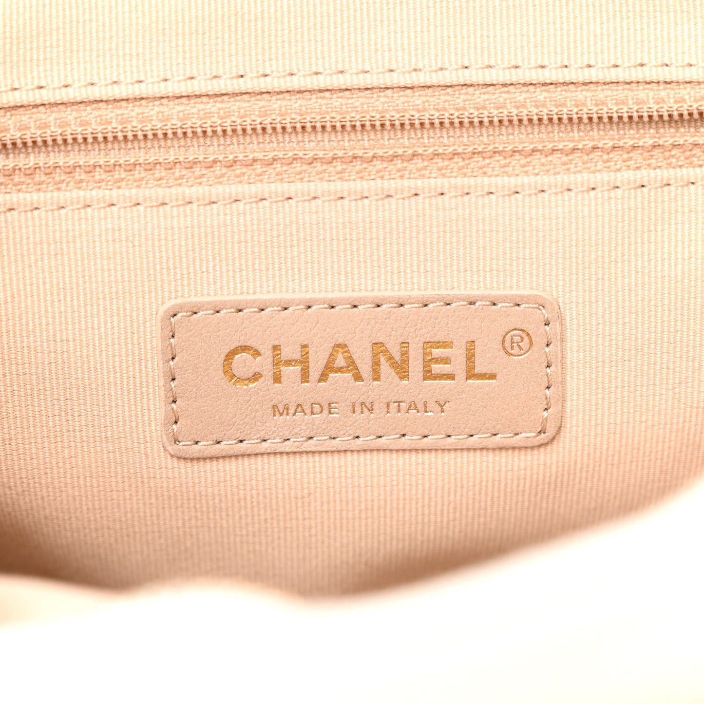 Shiny Caviar Quilted Chain Melody Backpack White