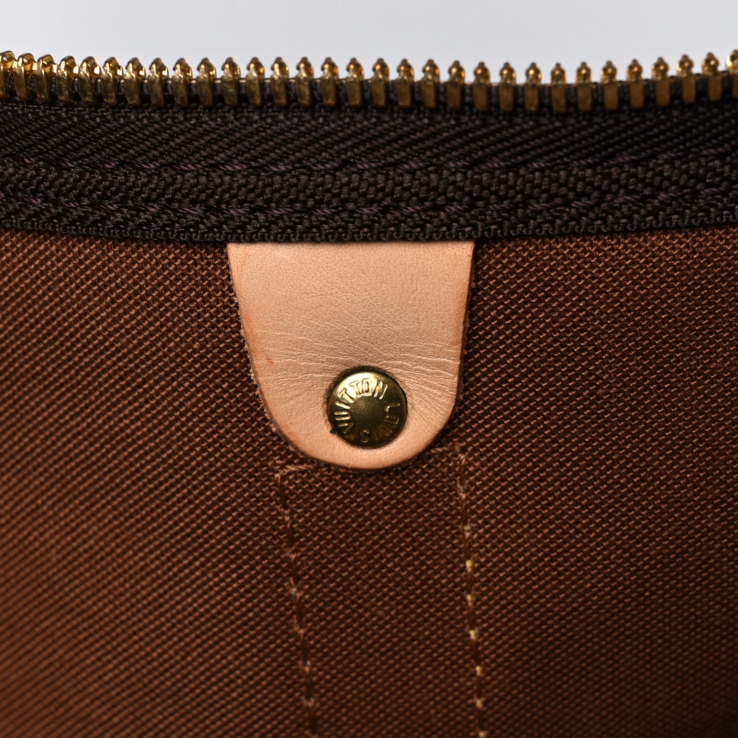 Louis Vuitton Monogram Keepall 50 14 of 31
