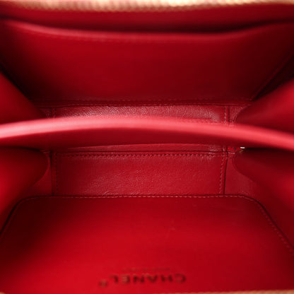 Chanel Caviar Quilted Small CC Filigree Vanity Case Red 5 of 10