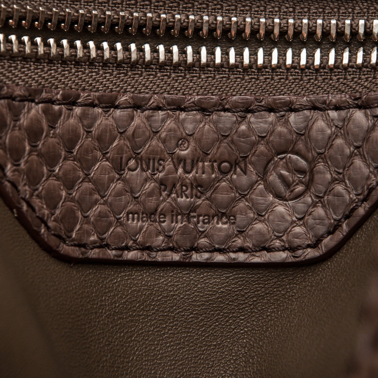 Snakeskin Monogram Embossed Ixia PM Gris