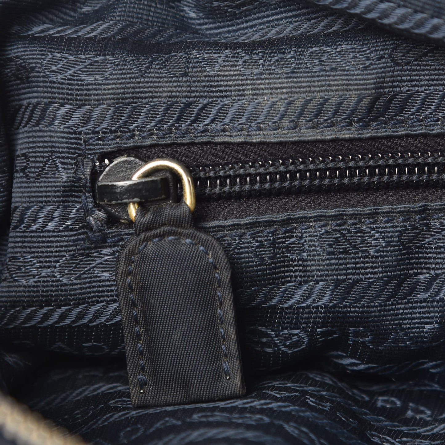Nylon Tessuto Quilted Shoulder Bag Navy