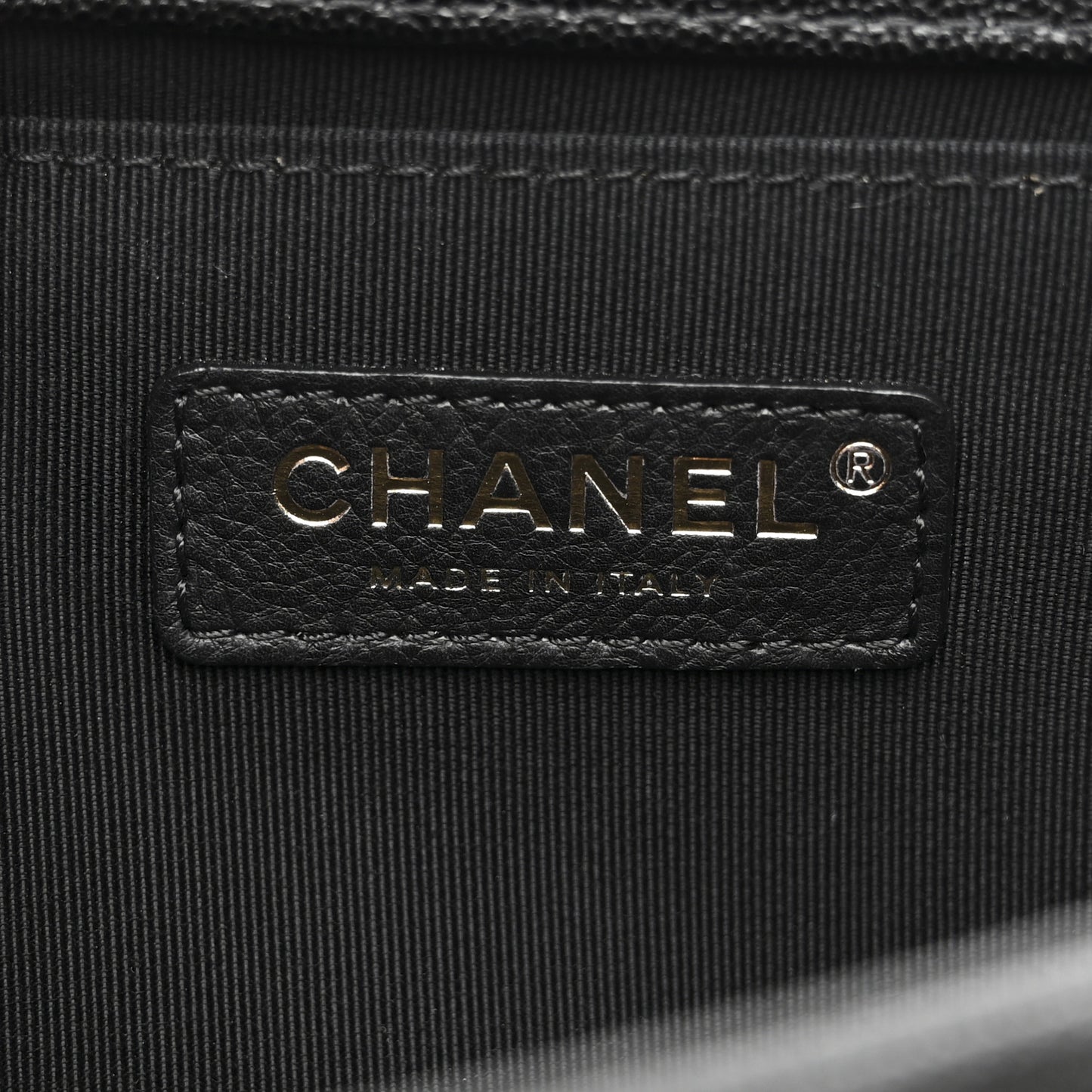 Caviar Chevron Quilted Medium Boy Flap Black