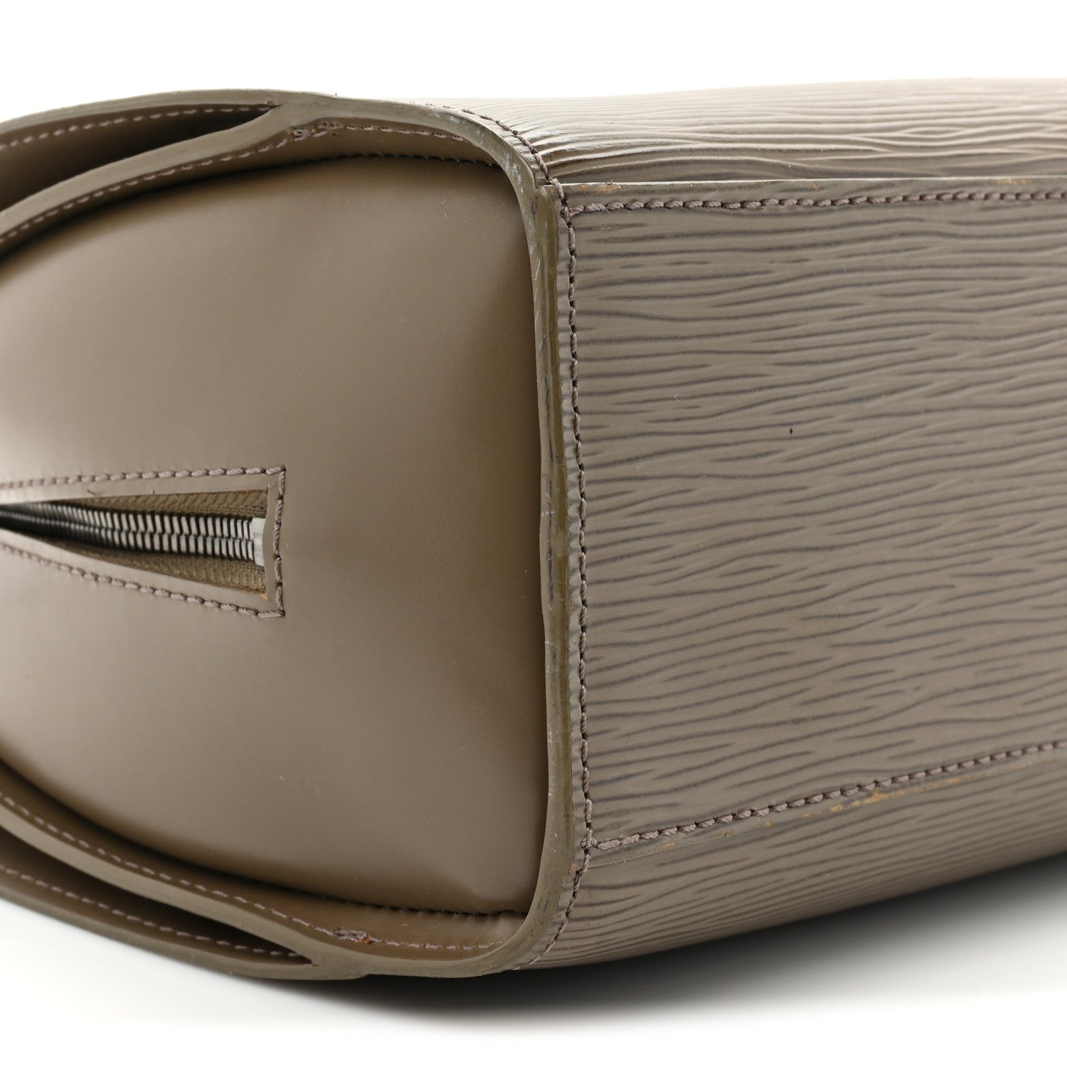 Louis Vuitton Epi Pont-Neuf Pepper 11 of 17