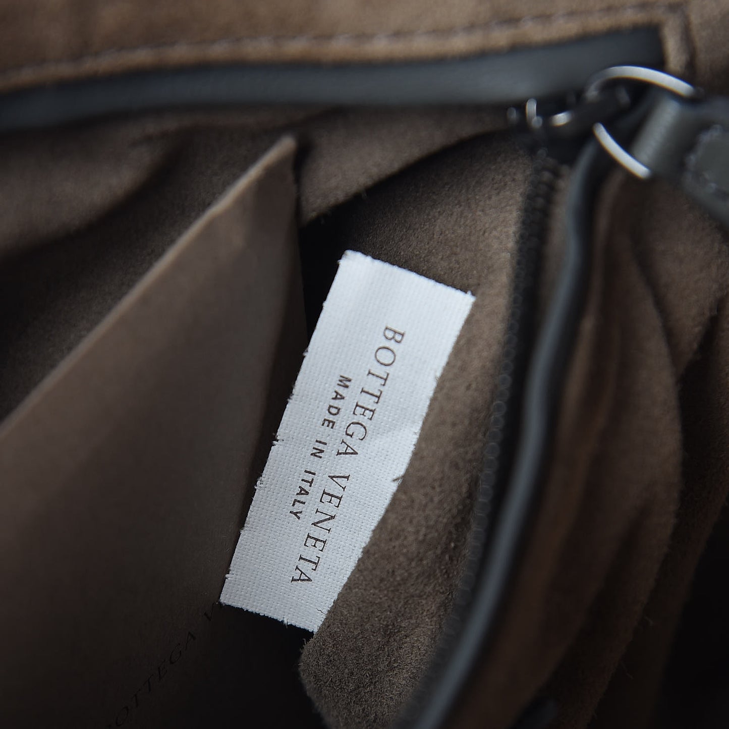 Nappa Intrecciato Nodini Crossbody Messenger Light Grey