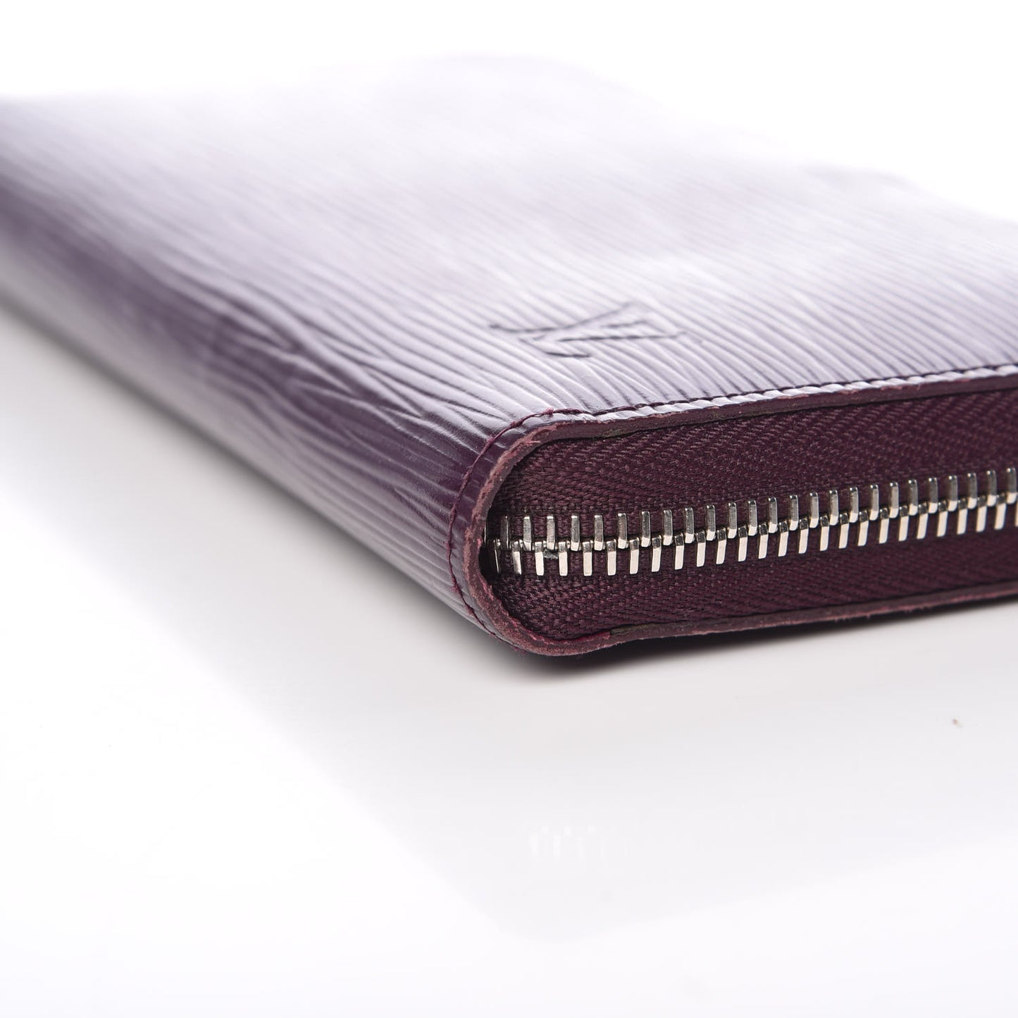 Epi Zippy Wallet Cassis