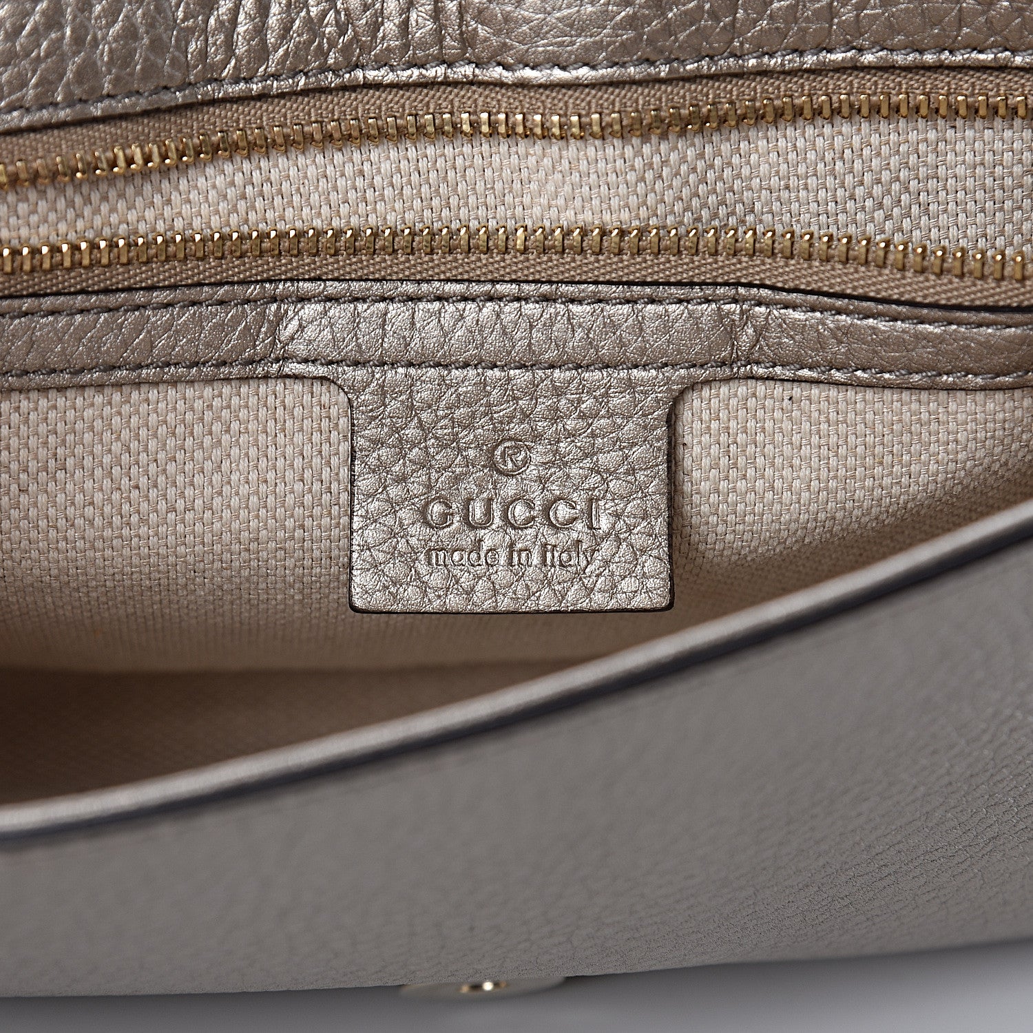 Gucci Metallic Pebbled Calfskin Medium Soho Flap Crossbody Golden Beige 6 of 11