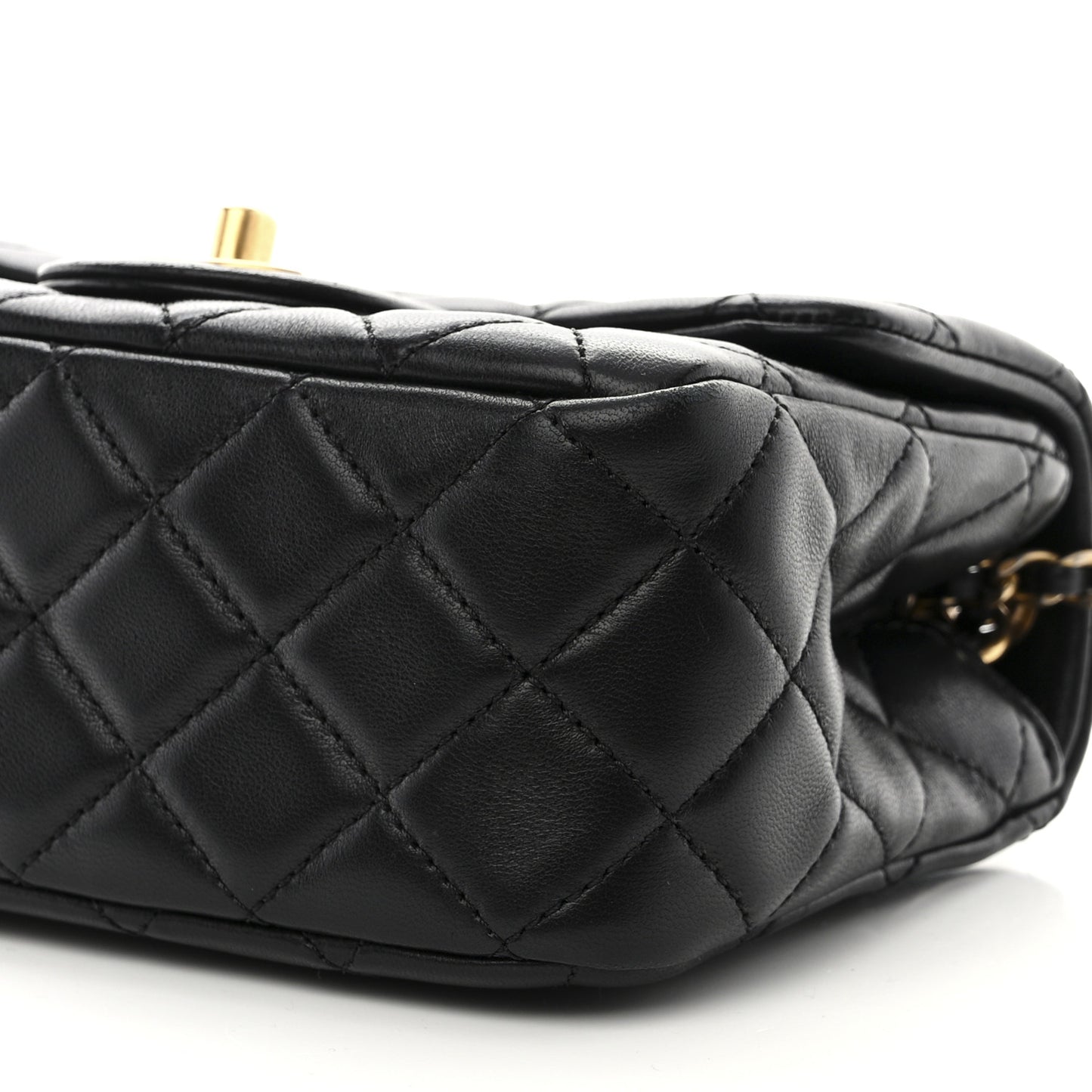 Lambskin Quilted Mini Pearl Crush Flap Black