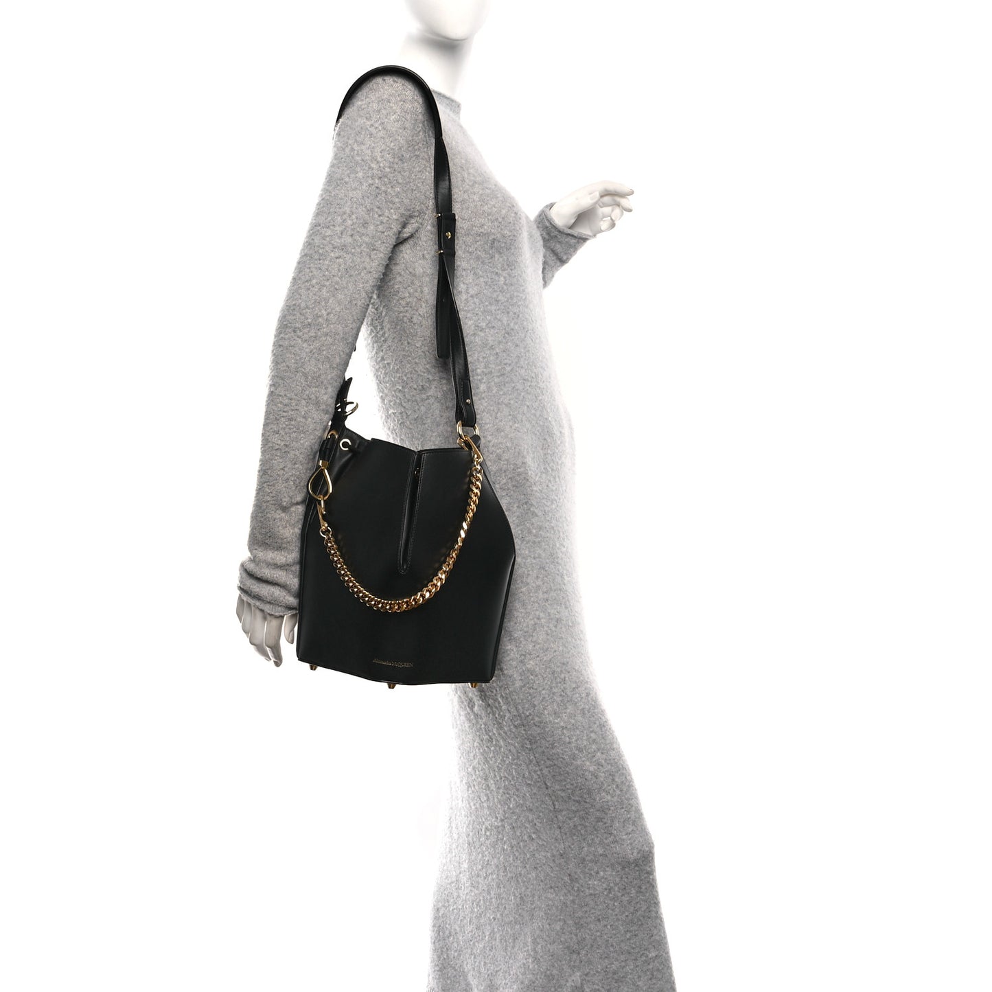 Calfskin The Bucket Bag Black