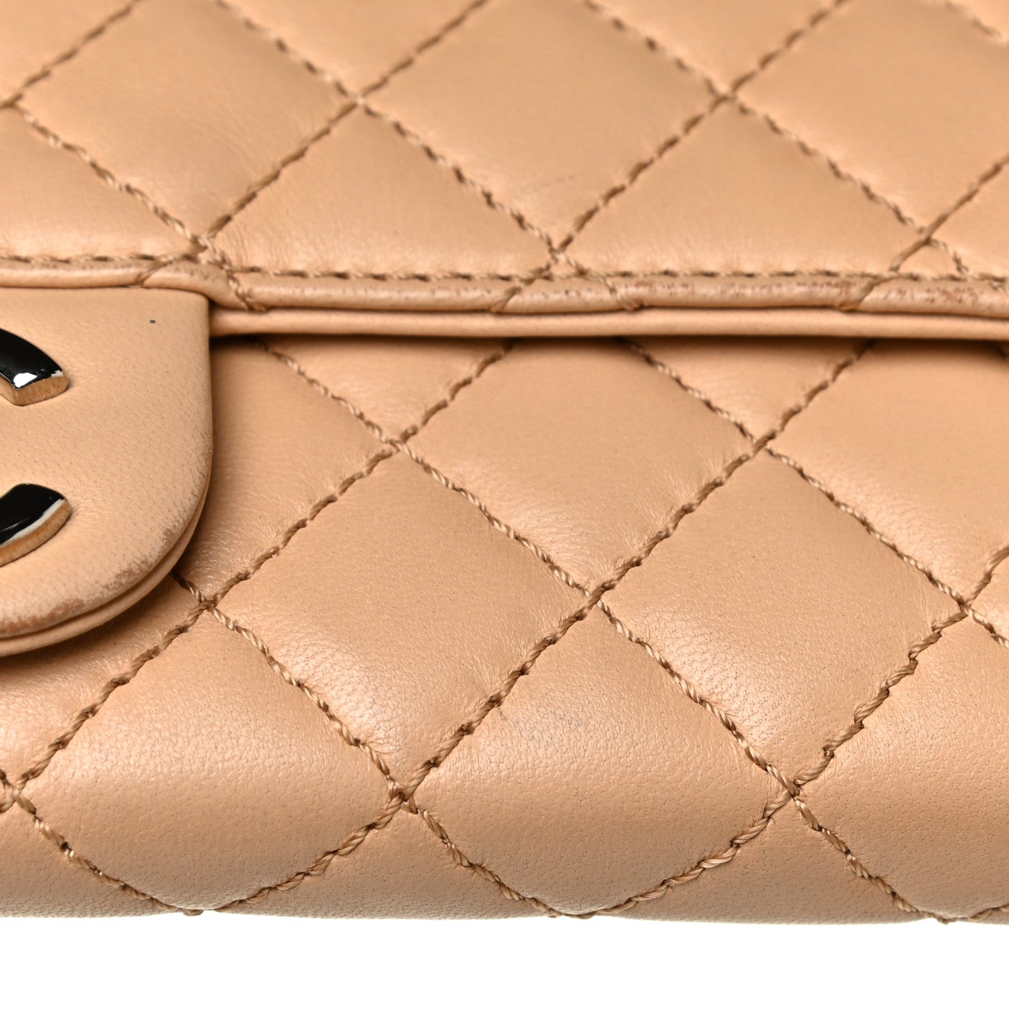 Lambskin Quilted Chain Clutch Flap Beige