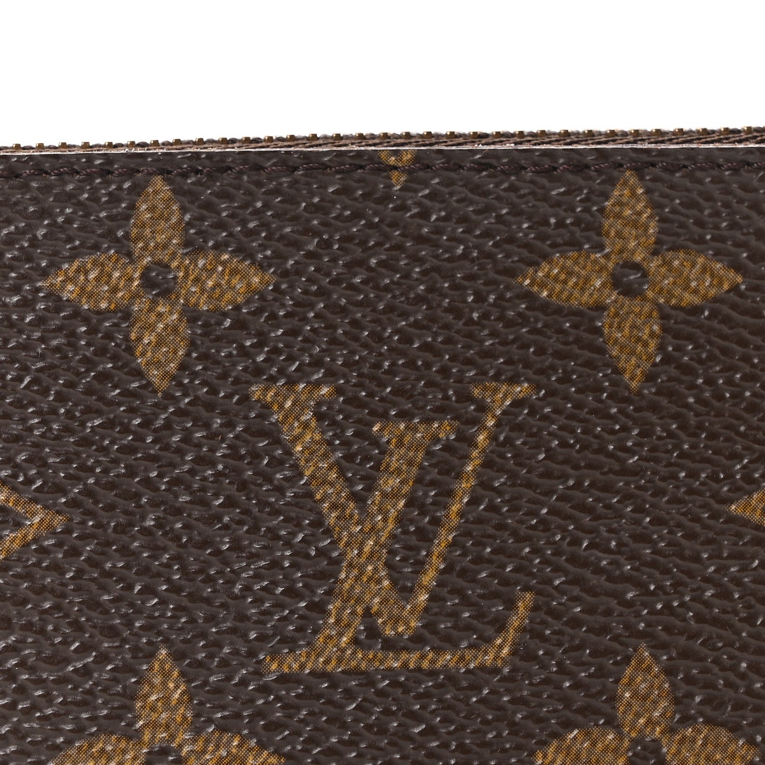 Louis Vuitton Monogram Key Pouch 7 of 9