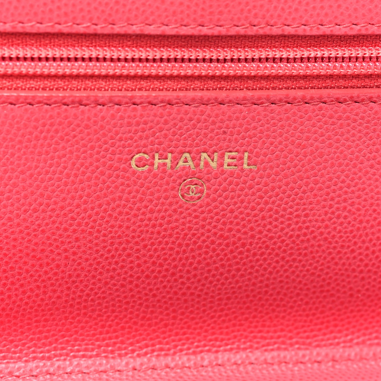 Caviar Quilted Wallet on Chain WOC Pink