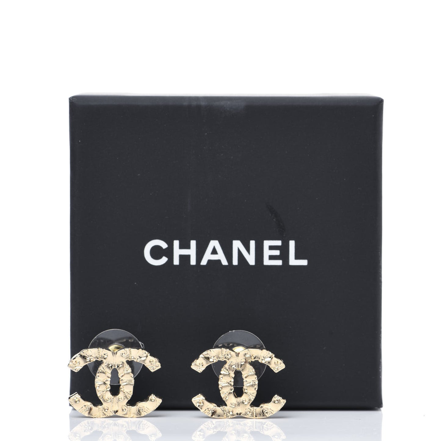 Metal Textured CC Earrings Gold