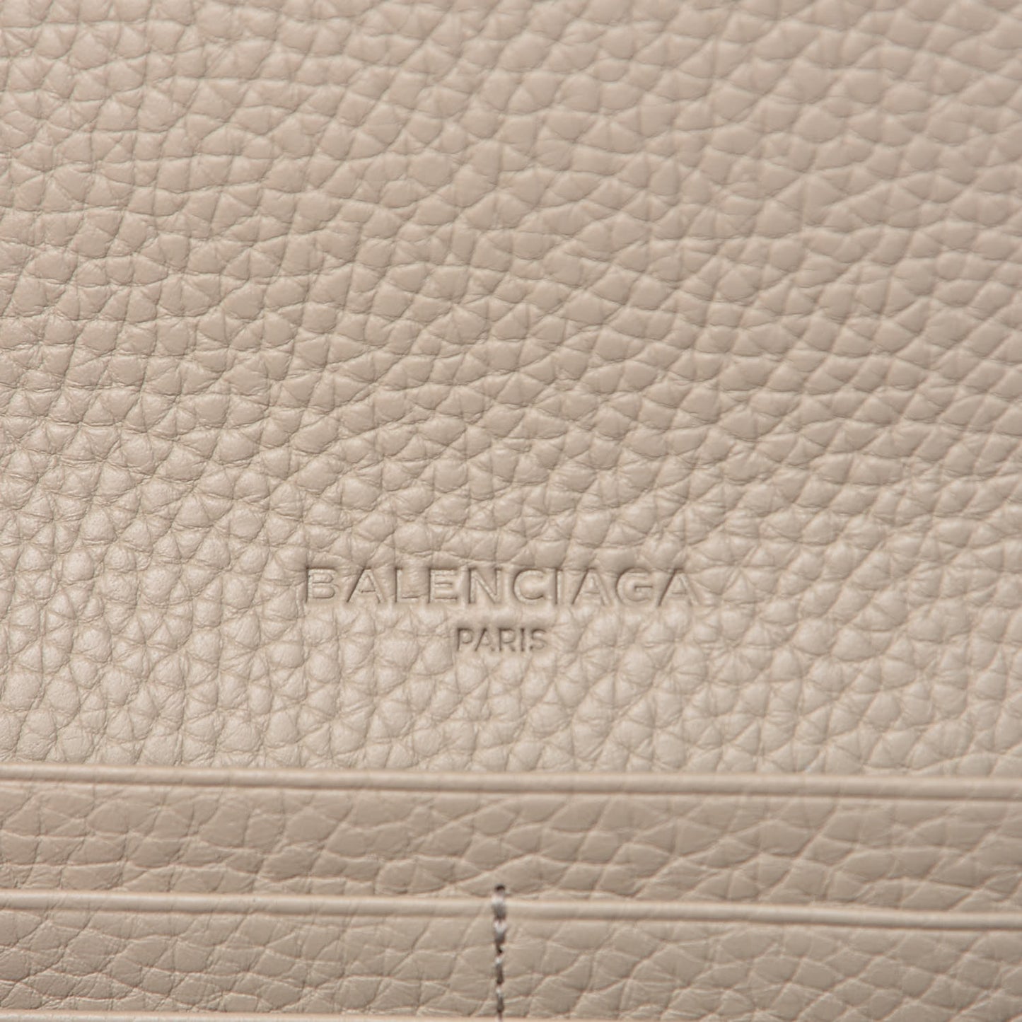 Veau Grana Perforated Blackout Hardware Money Wallet Gris Cendre