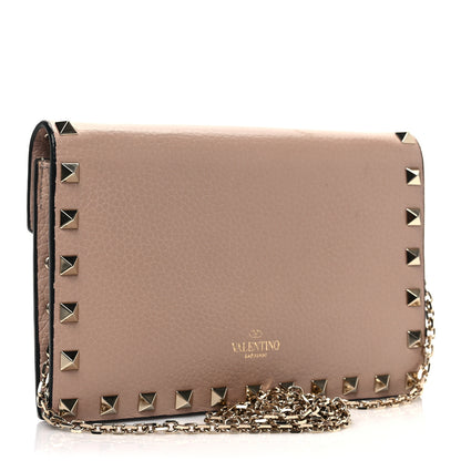 Valentino Garavani Pebbled Calfskin Rockstud Envelope Wallet on Chain Poudre 3 of 8