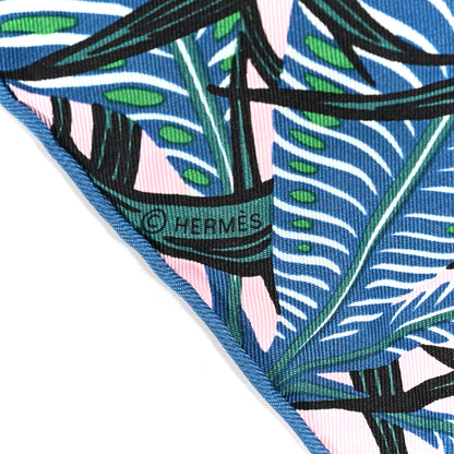 Hermes Silk Jaguar Quetzal Scarf 90 Quetsche Rose Bleu Vert 3 of 6