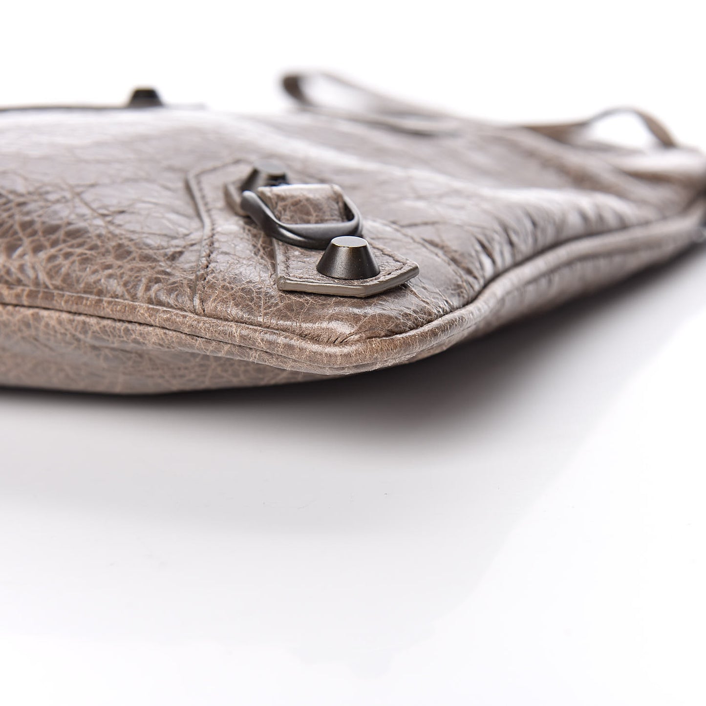 Agneau Classic Hardware Flat Handle Clutch Gris Poivre