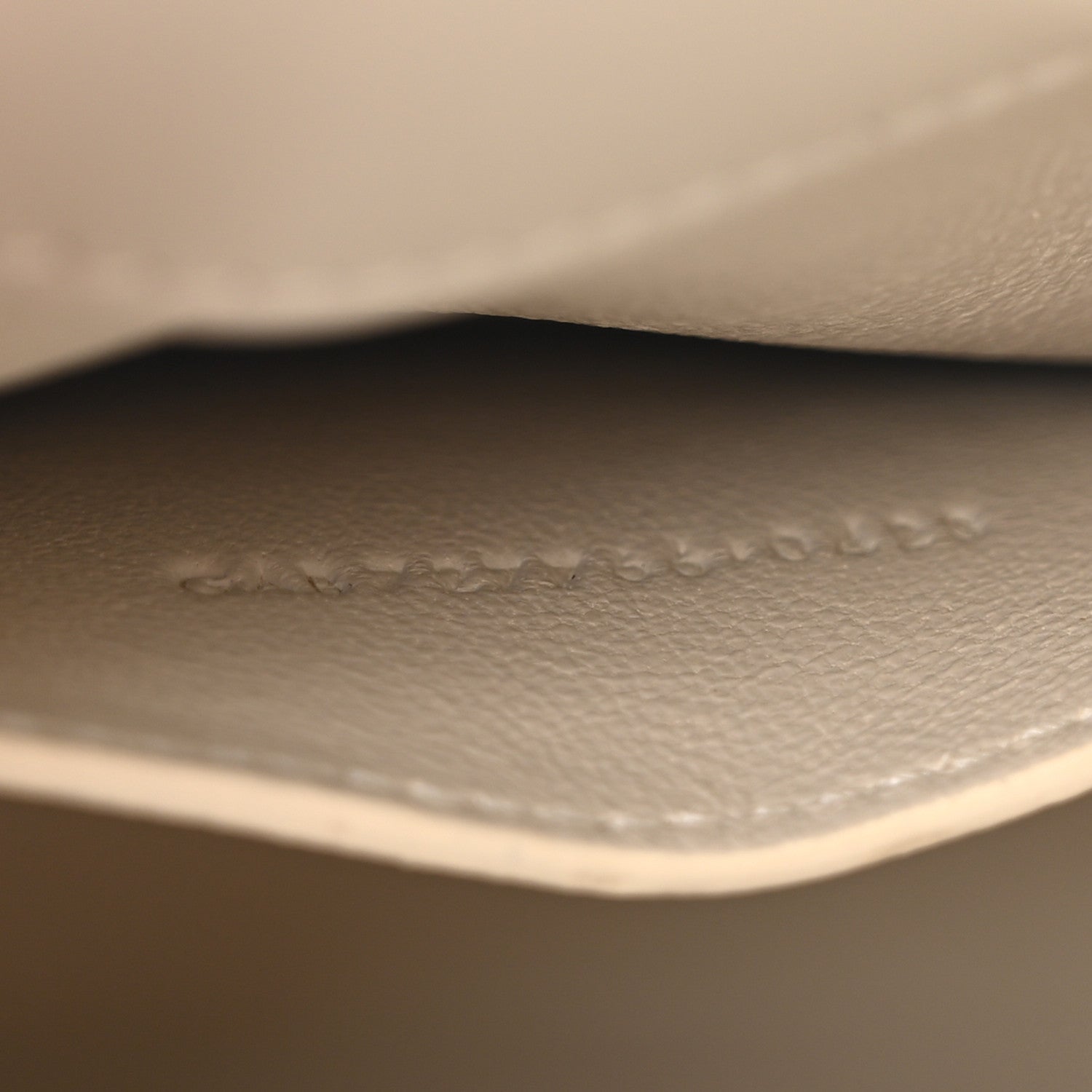 Saint Laurent Smooth Calfskin Mini Manhattan Shoulder Bag Blanc Vintage 7 of 11
