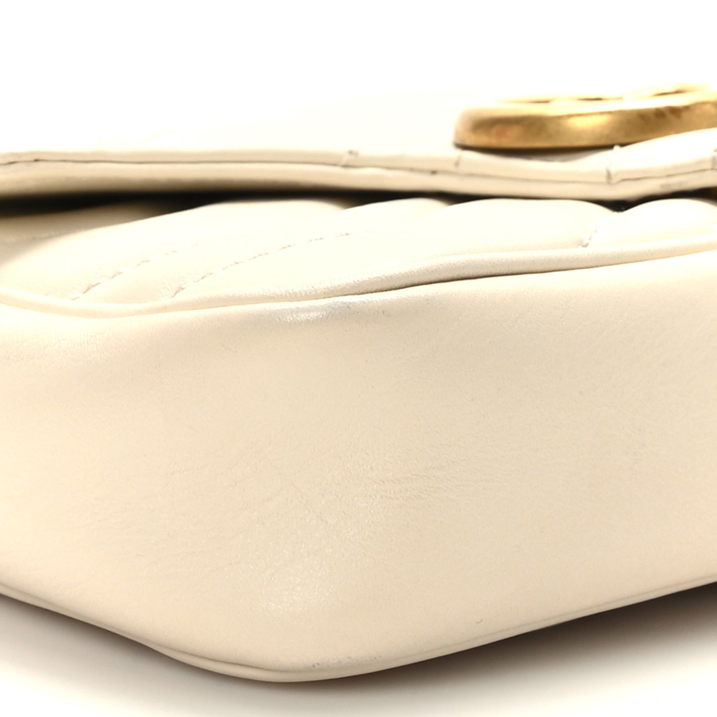 Calfskin Matelasse Super Mini GG Marmont Shoulder Bag White