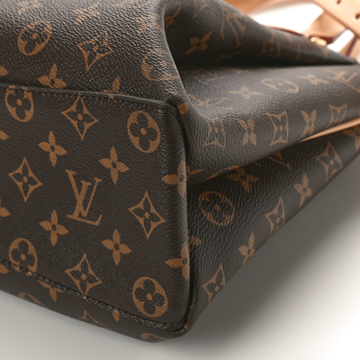 Louis Vuitton Monogram Rivoli MM 8 of 8