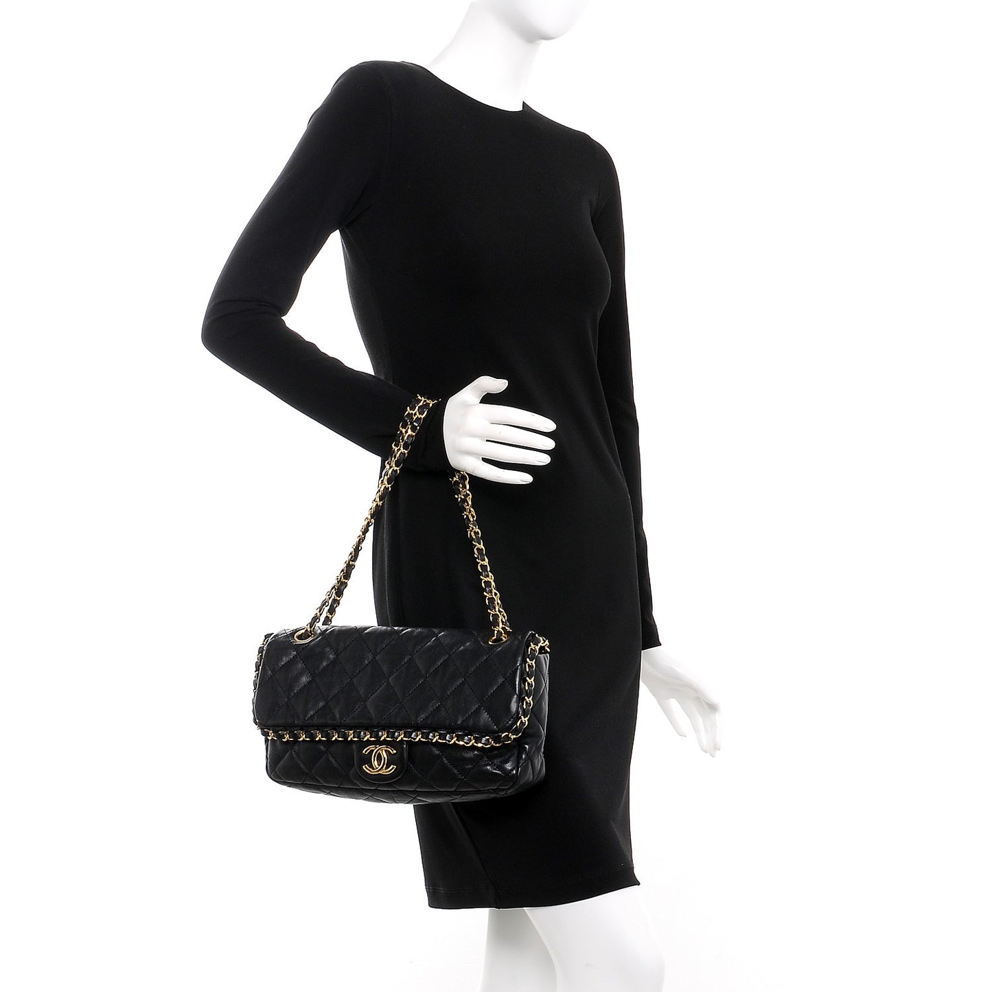 Calfskin Quilted Medium Chain Me Flap Black