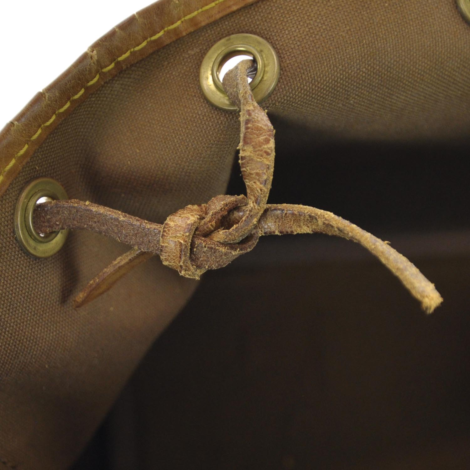 Louis Vuitton Monogram Petit Noe 11 of 12