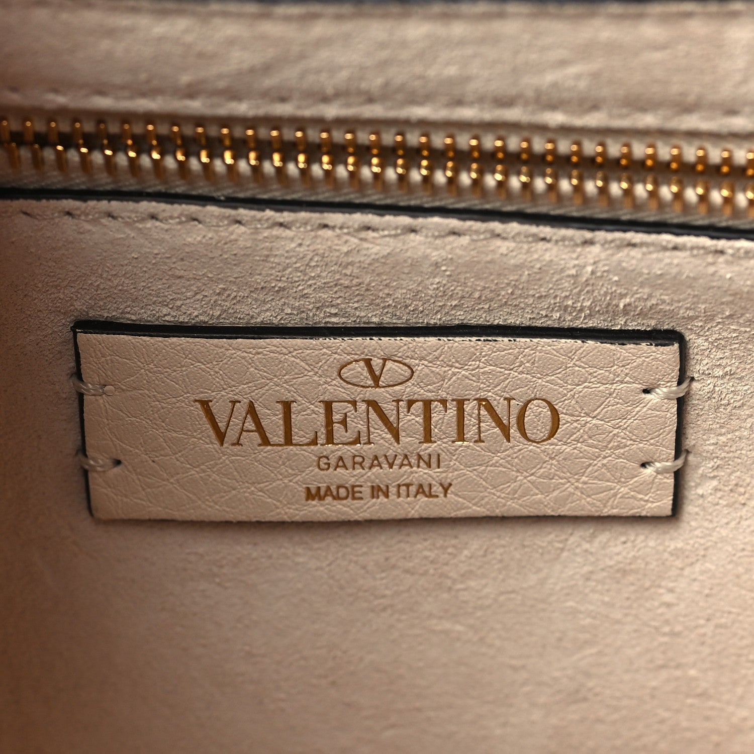 Valentino Garavani Grained Calfskin Medium Roman Stud Shoulder Bag Light Ivory 6 of 8