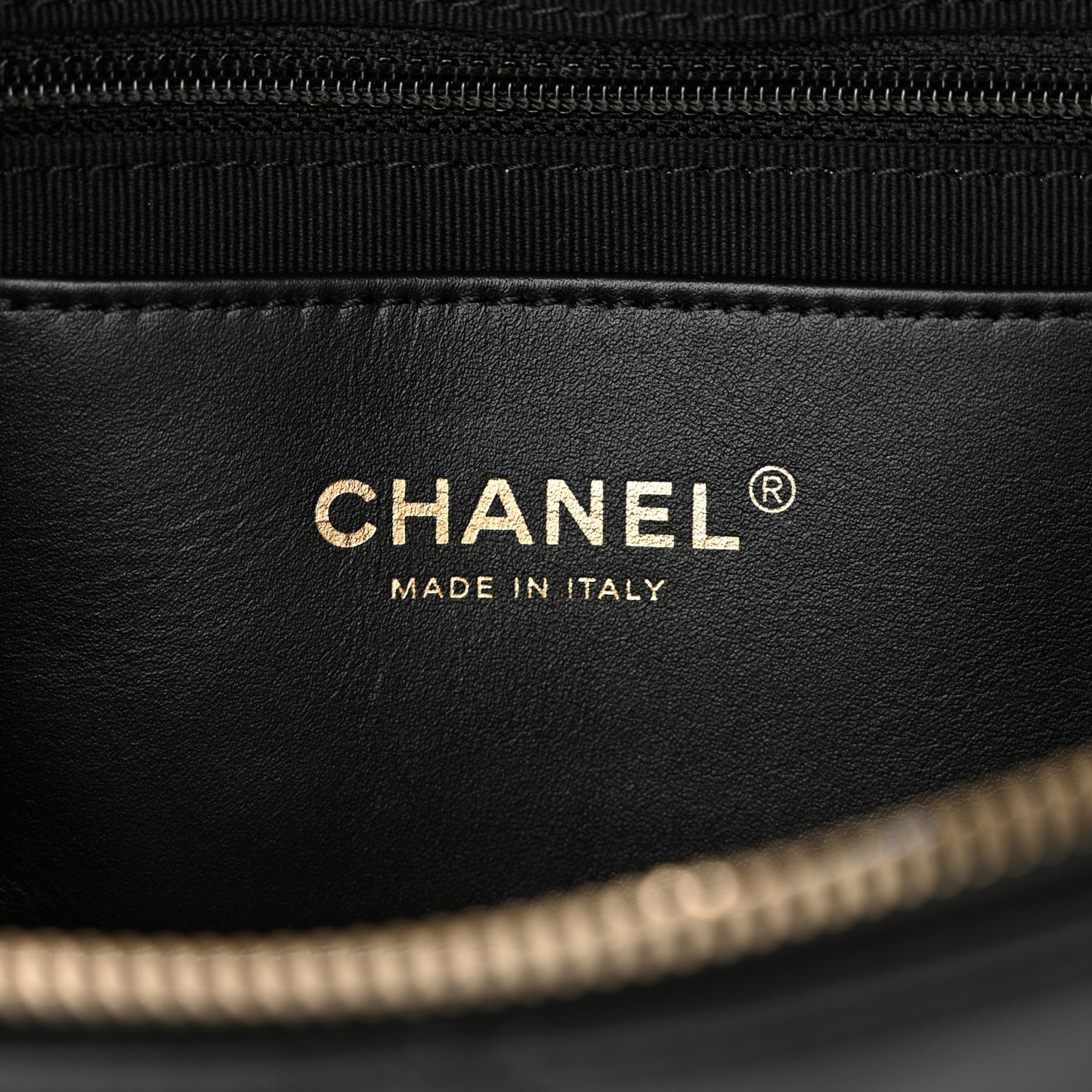 Lambskin Enamel Quilted Waist Bag Black