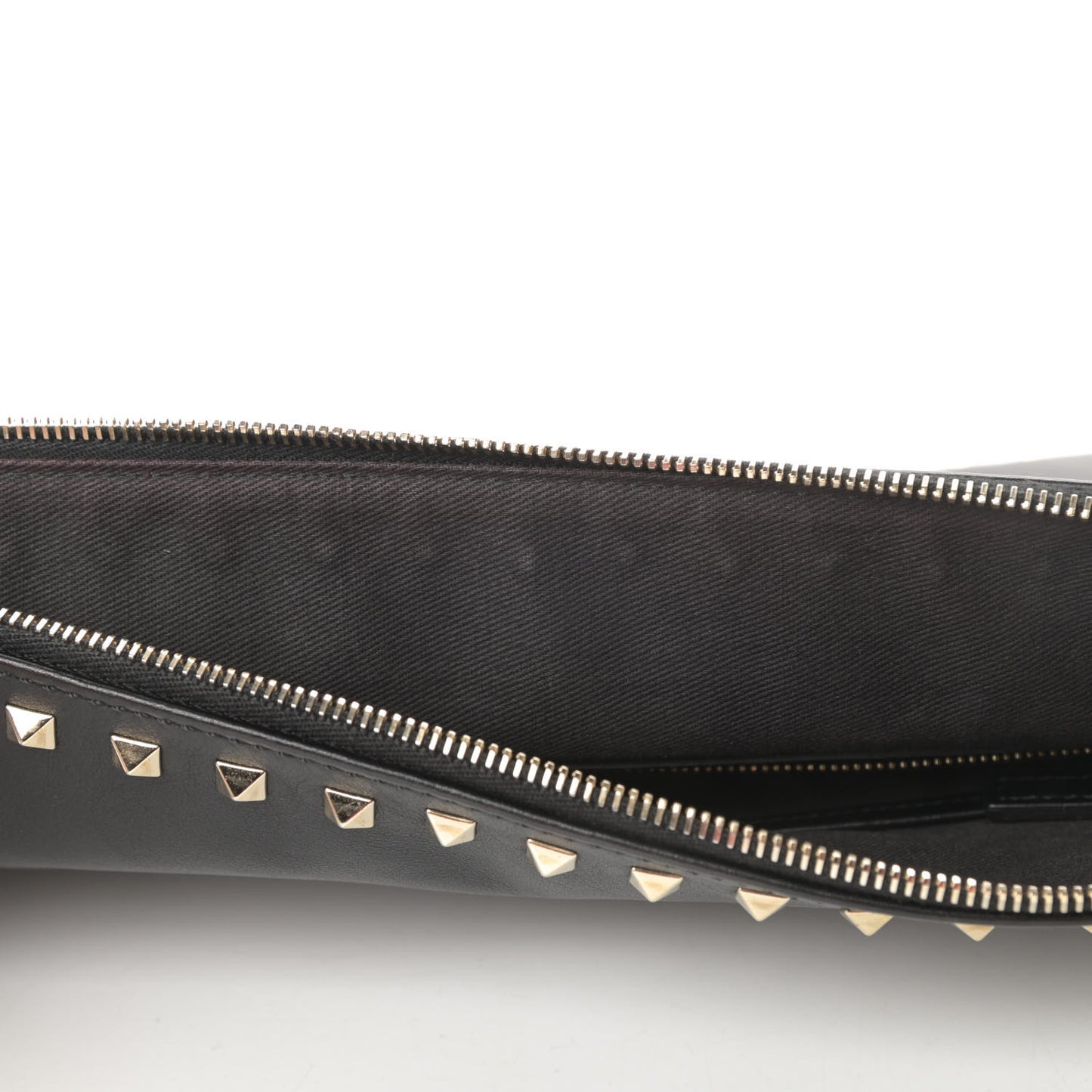 Vitello Large Rockstud Zip Wristlet Pouch Black