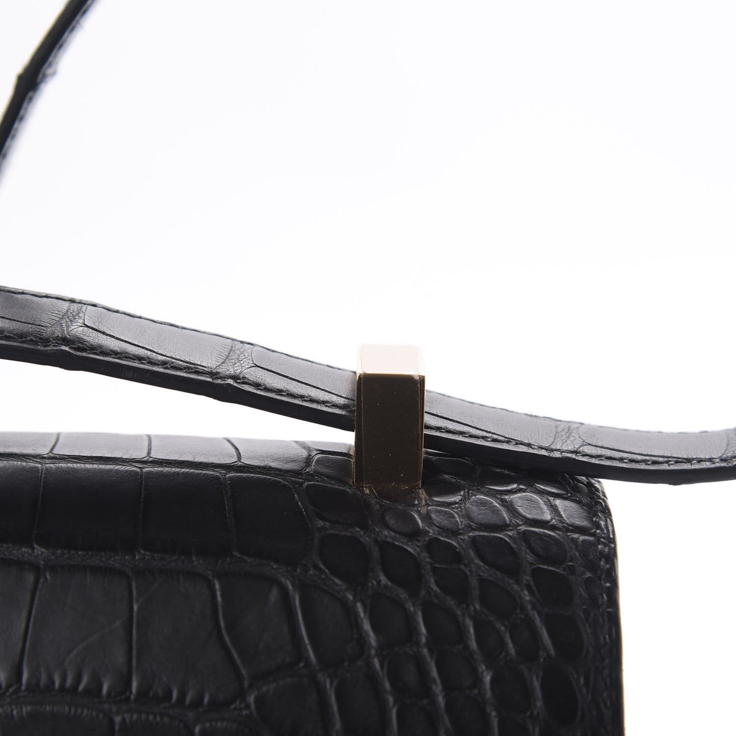 Matte Alligator Constance 24 Black