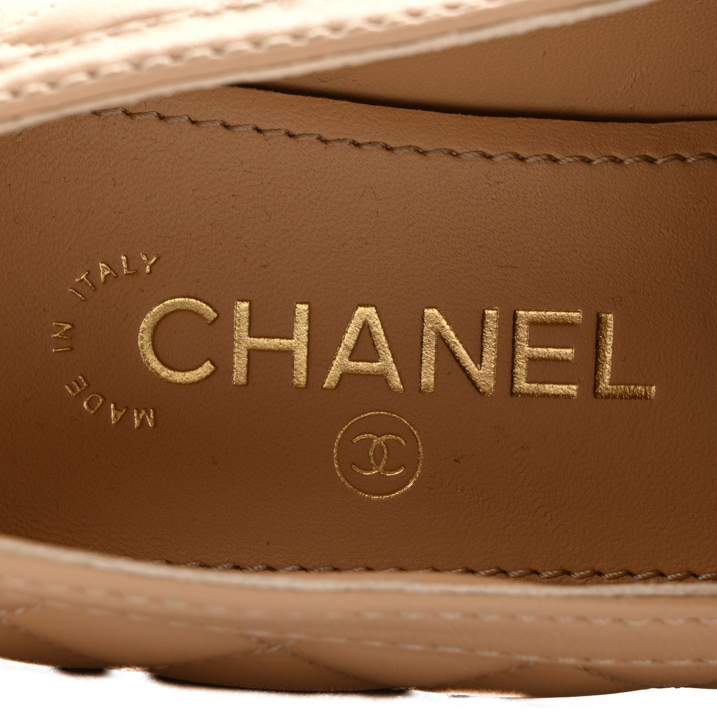 Lambskin Quilted CC Heart Loafers 39 Beige