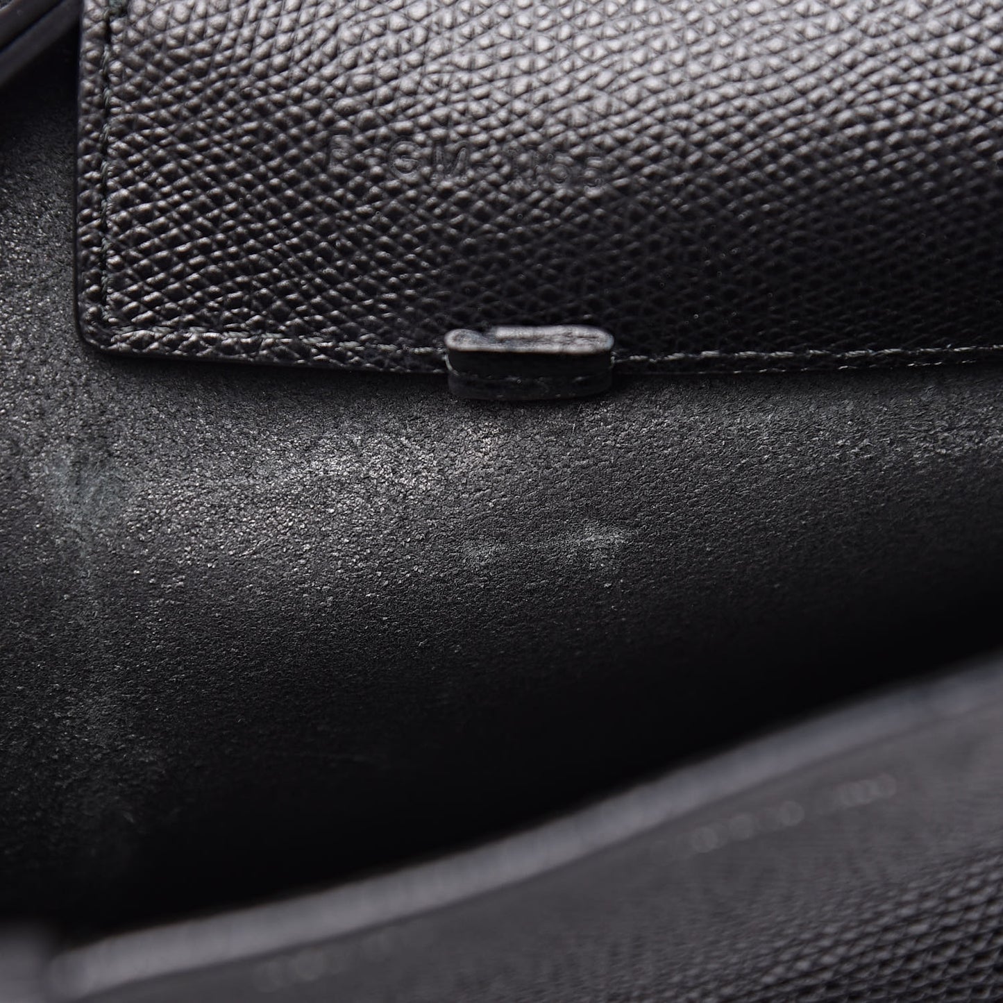 Grained Calfskin Small Vertical Cabas Black