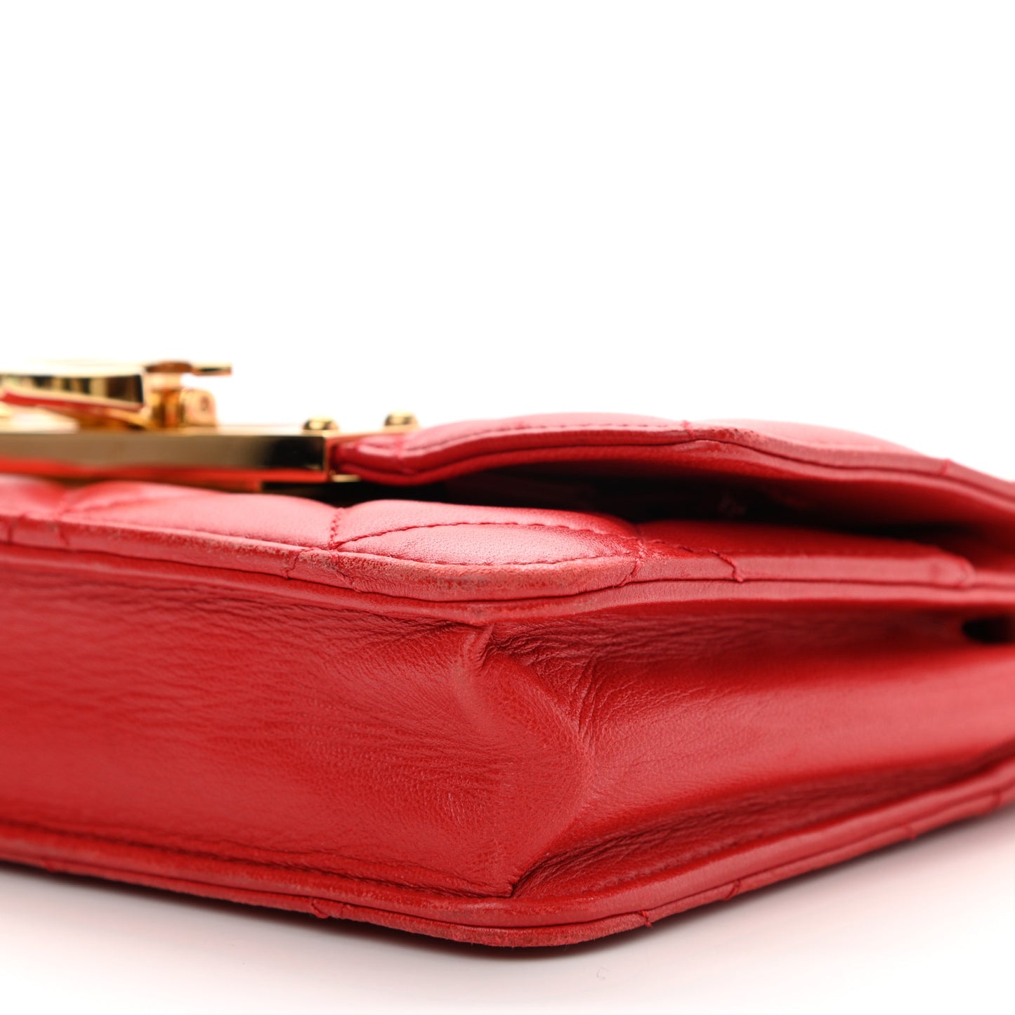 Lambskin Quilted Golden Class Wallet on Chain WOC Red