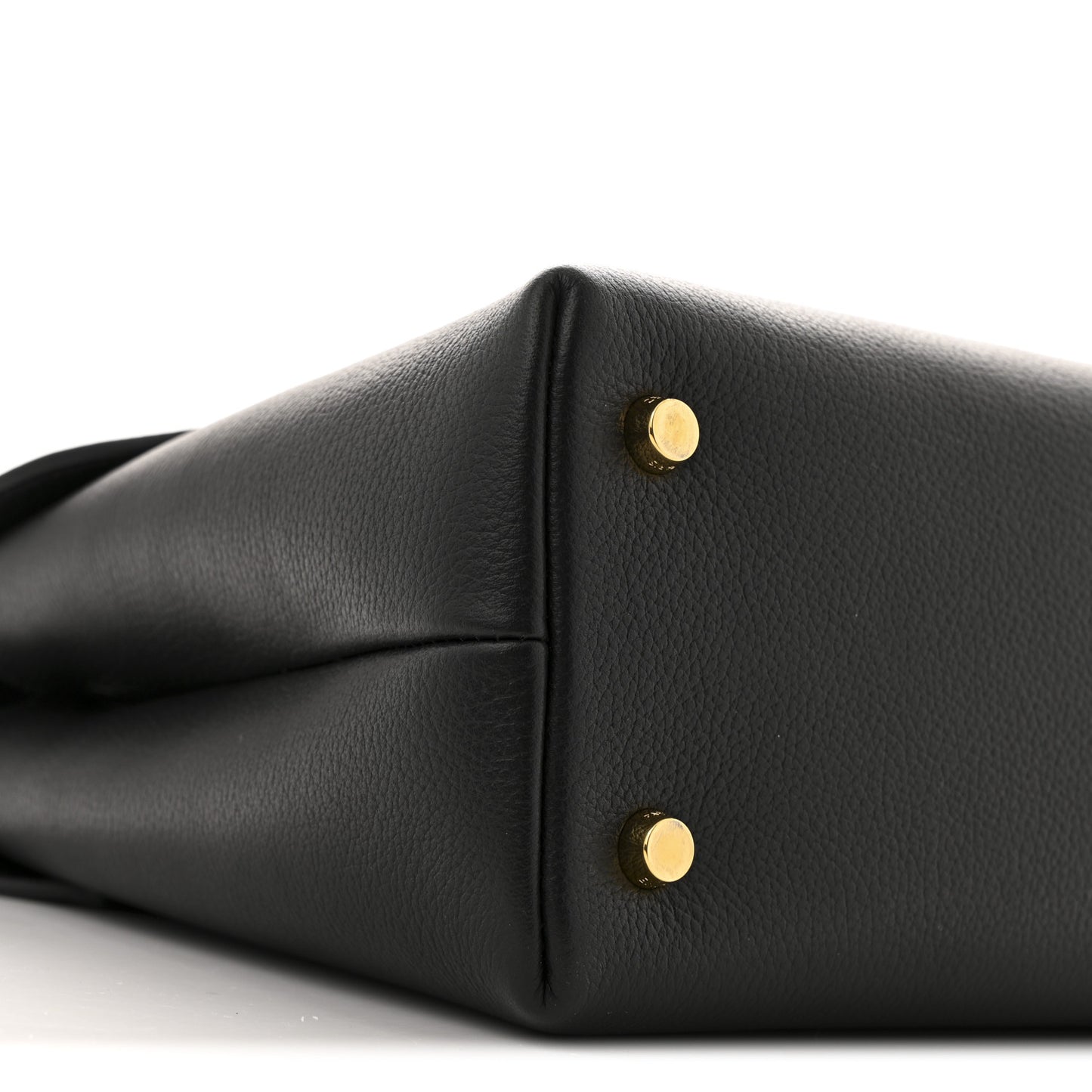 Supple Calfskin Medium Nino Black
