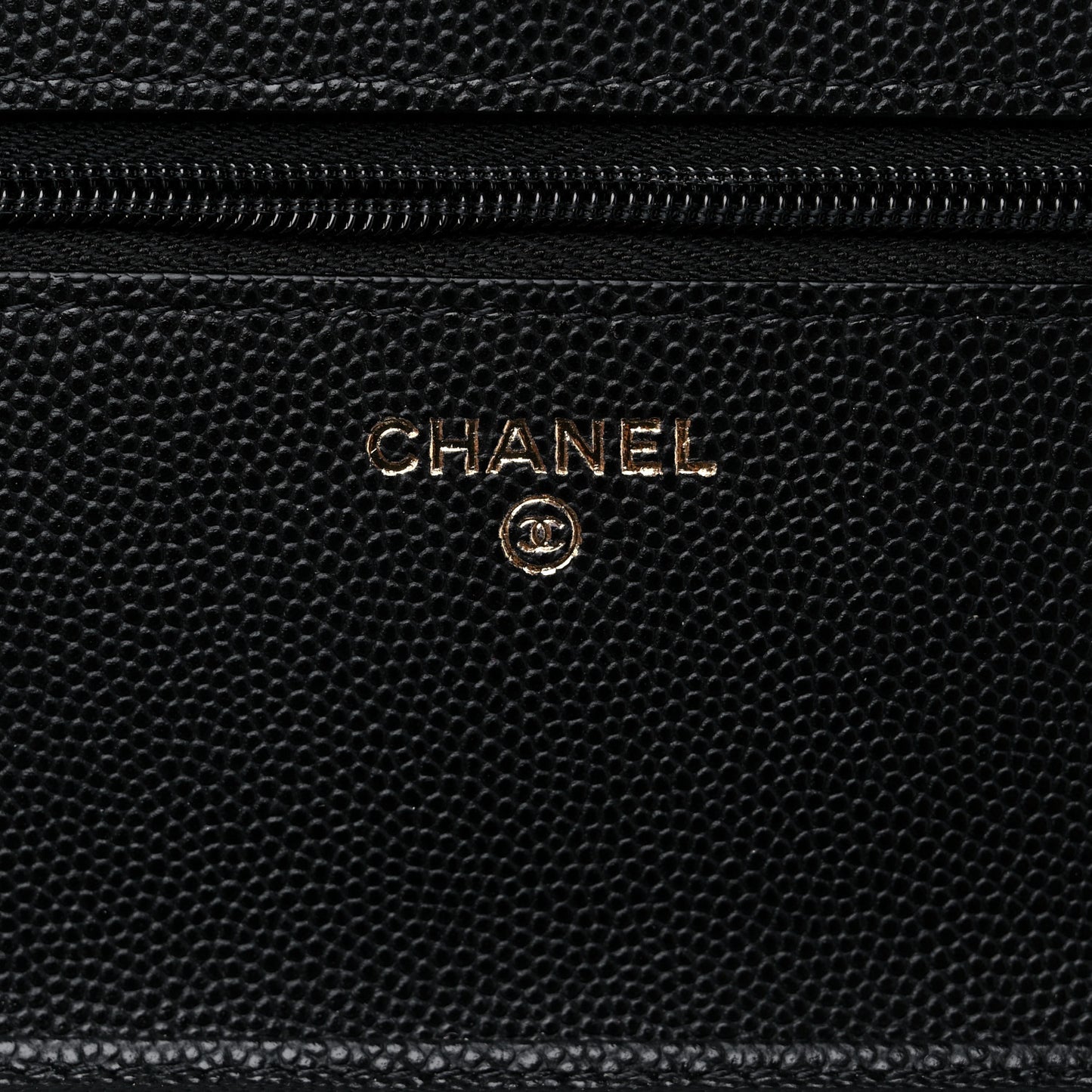 Caviar Quilted Striated CC Wallet On Chain WOC Black