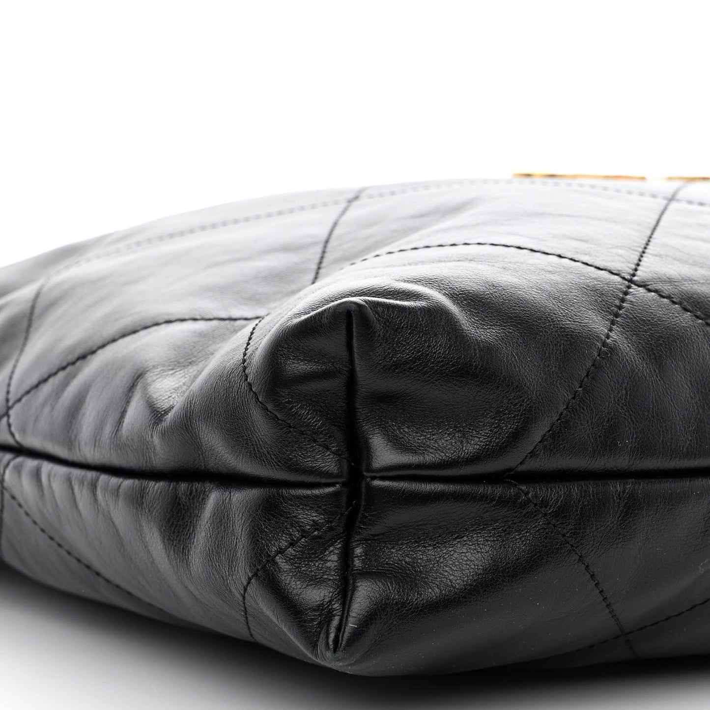 Shiny Calfskin Quilted Chanel 22 Black