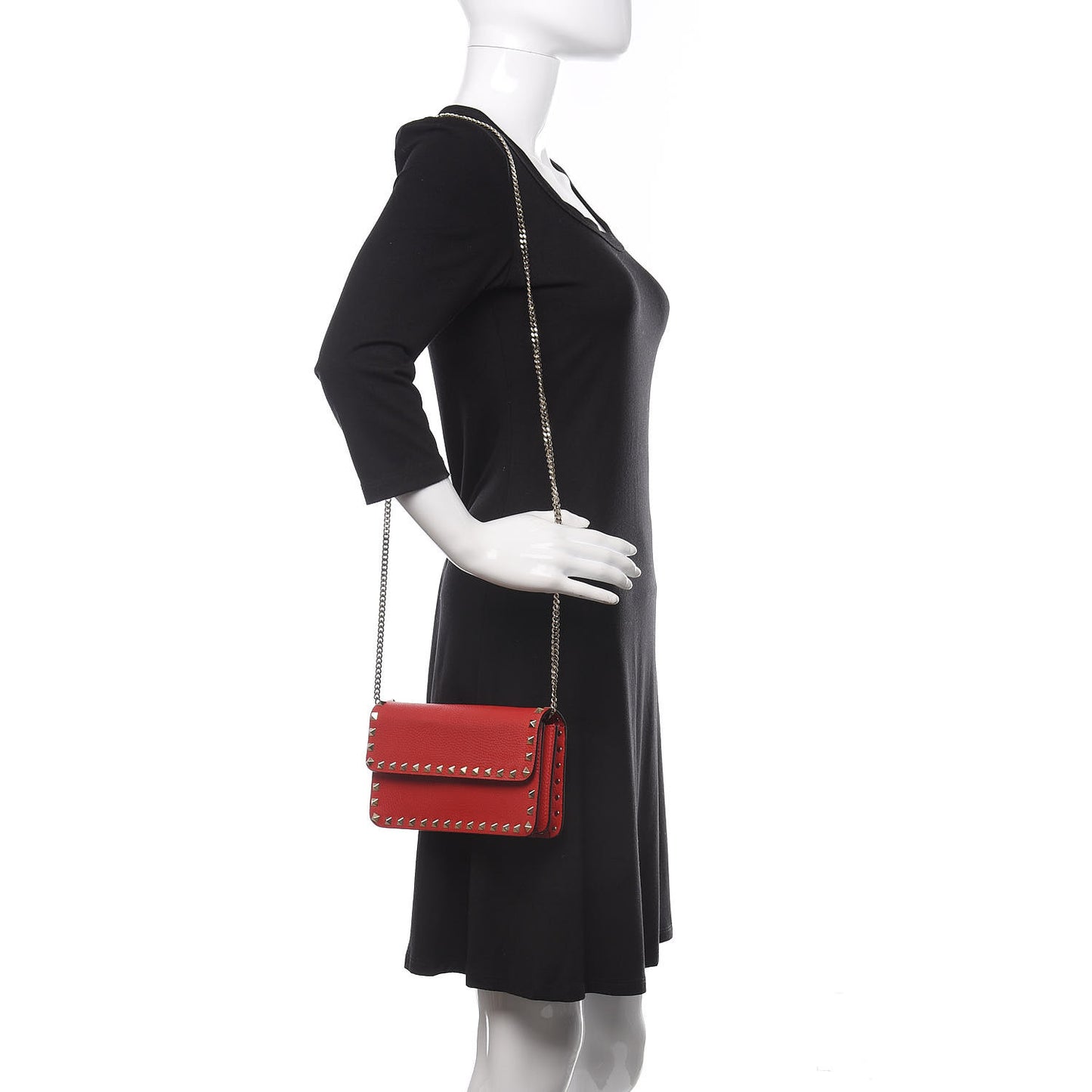Pebbled Calfskin Rockstud Flap Wallet On Chain Rouge Pur