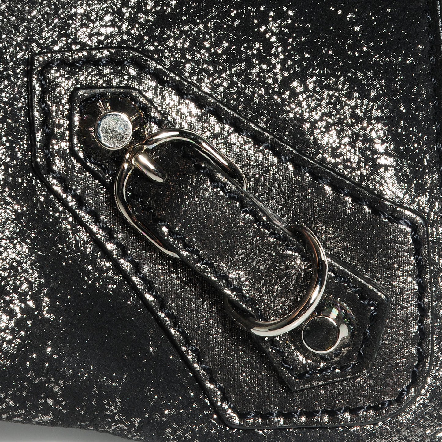 Metallic Calfskin Milkyway Ligne Papier Messenger Black