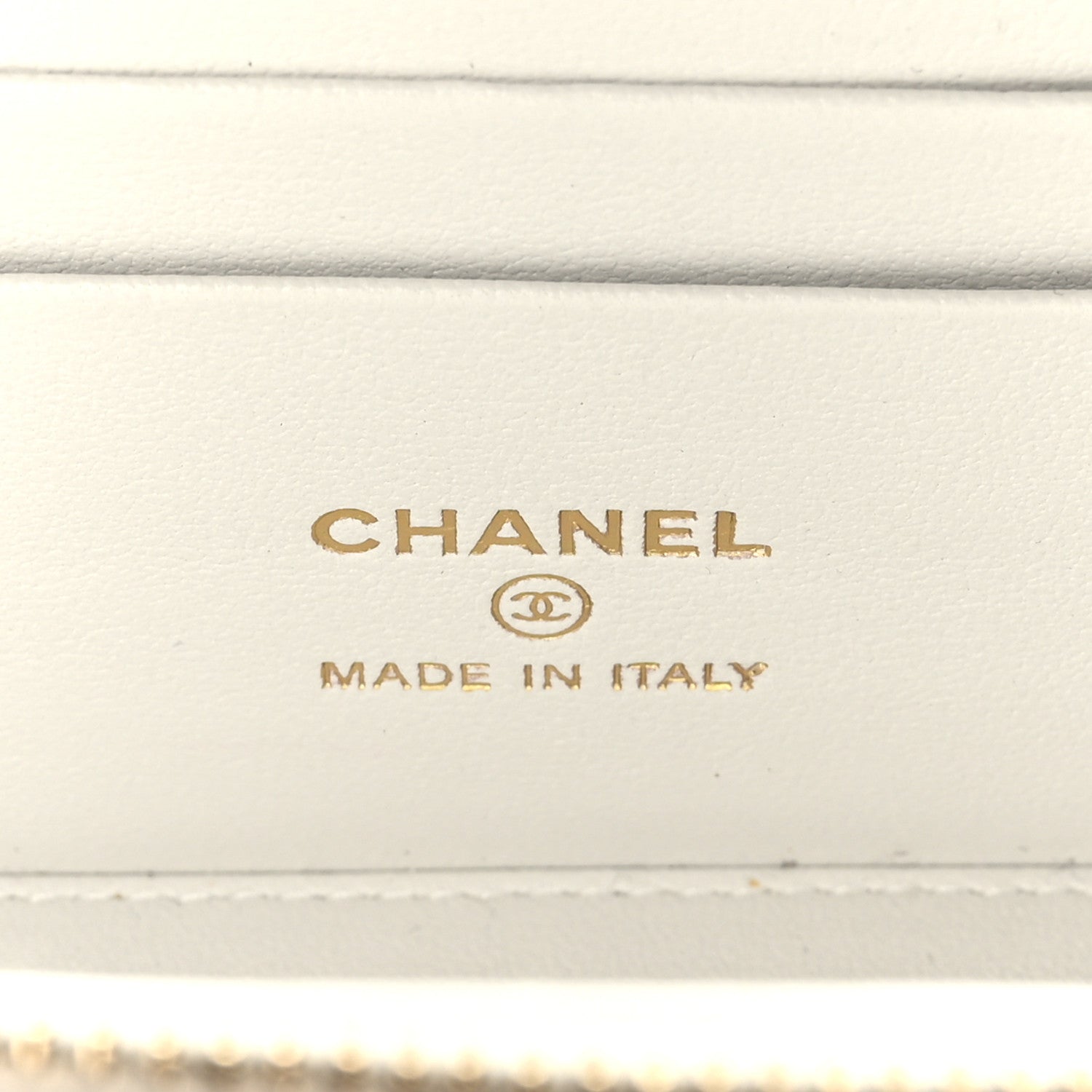 Chanel Caviar Quilted Coco Bracelet Vanity Case With Chain White 7 of 11