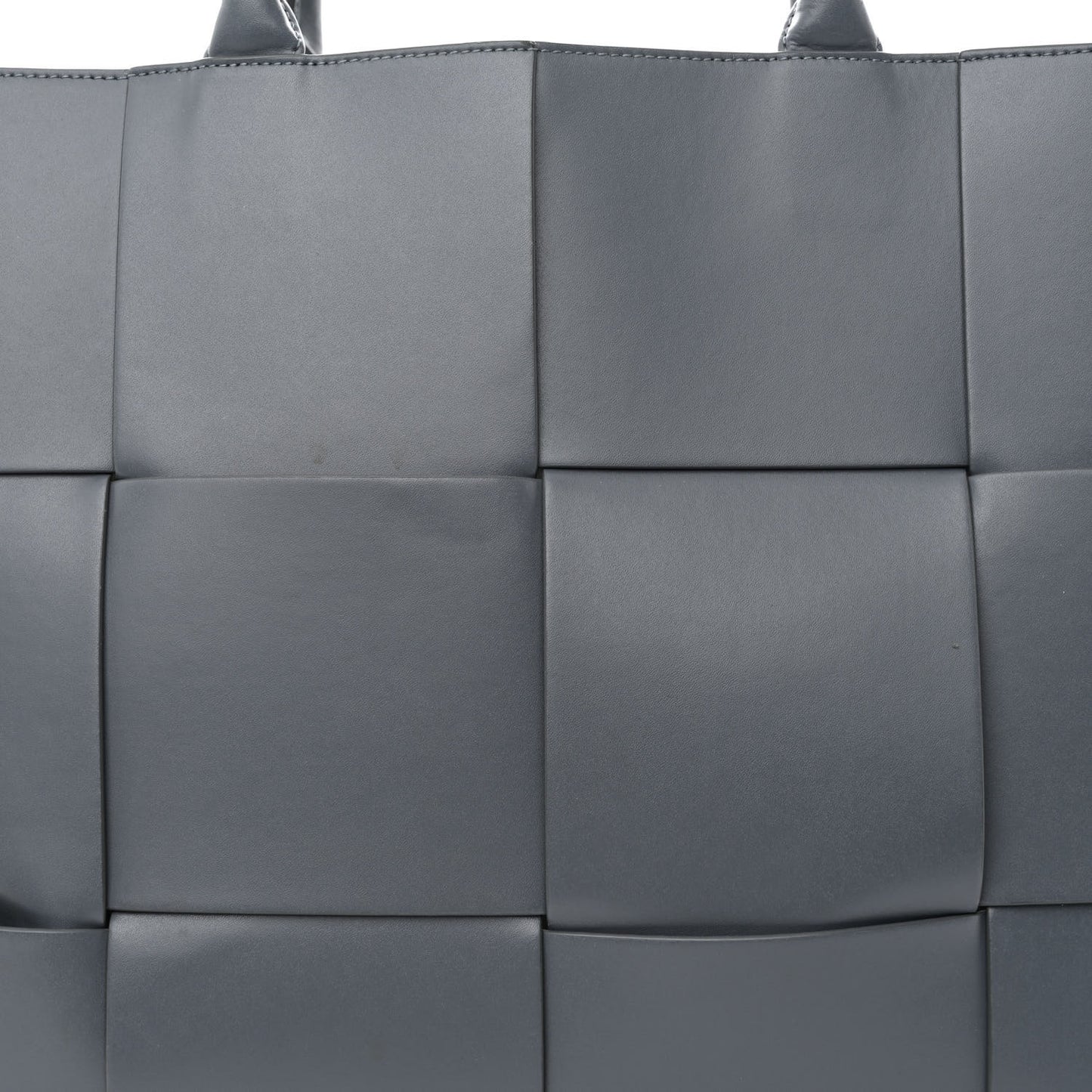 Nappa Maxi Intrecciato Mens Arco Tote Thunder
