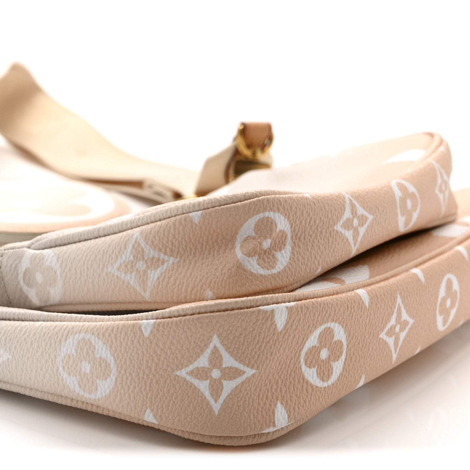 Louis Vuitton Monogram Giant By The Pool Multi Pochette