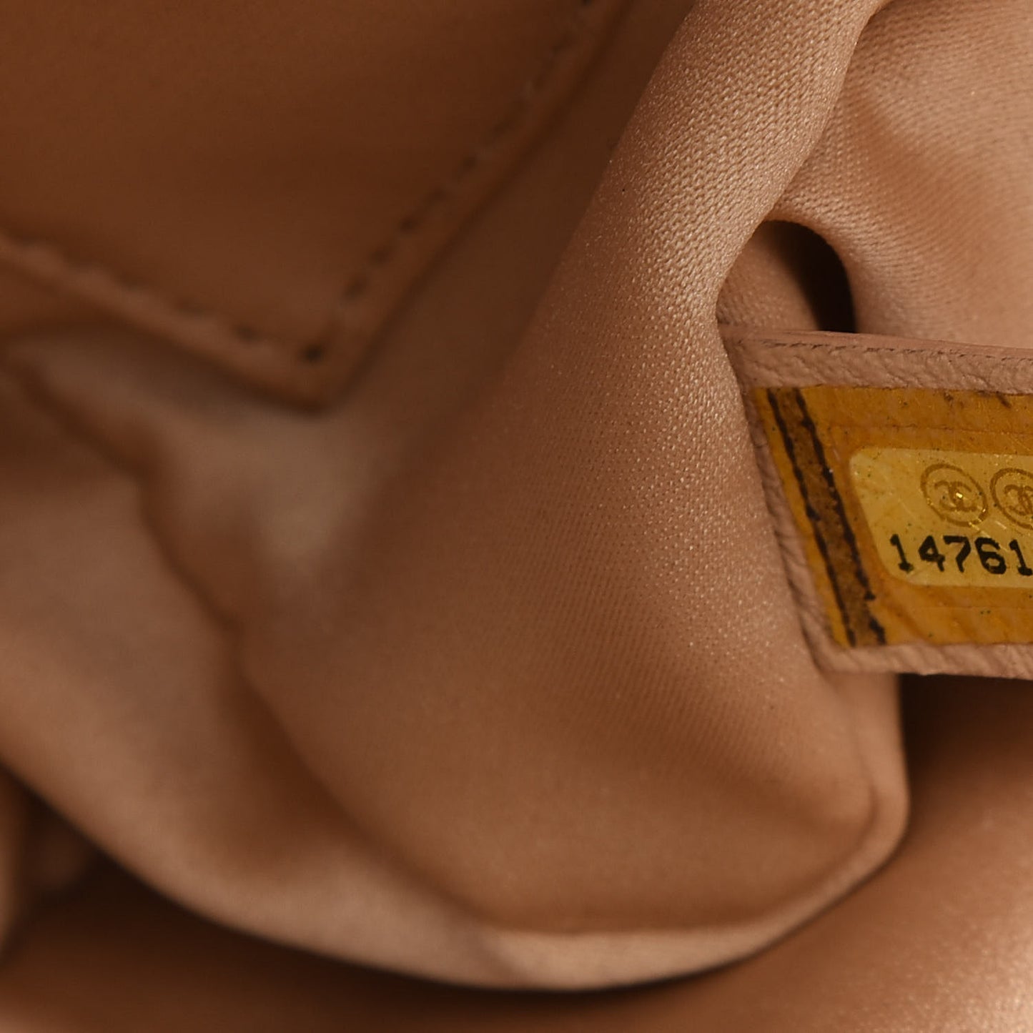 Caviar Quilted Grand Shopping Tote GST Beige Clair