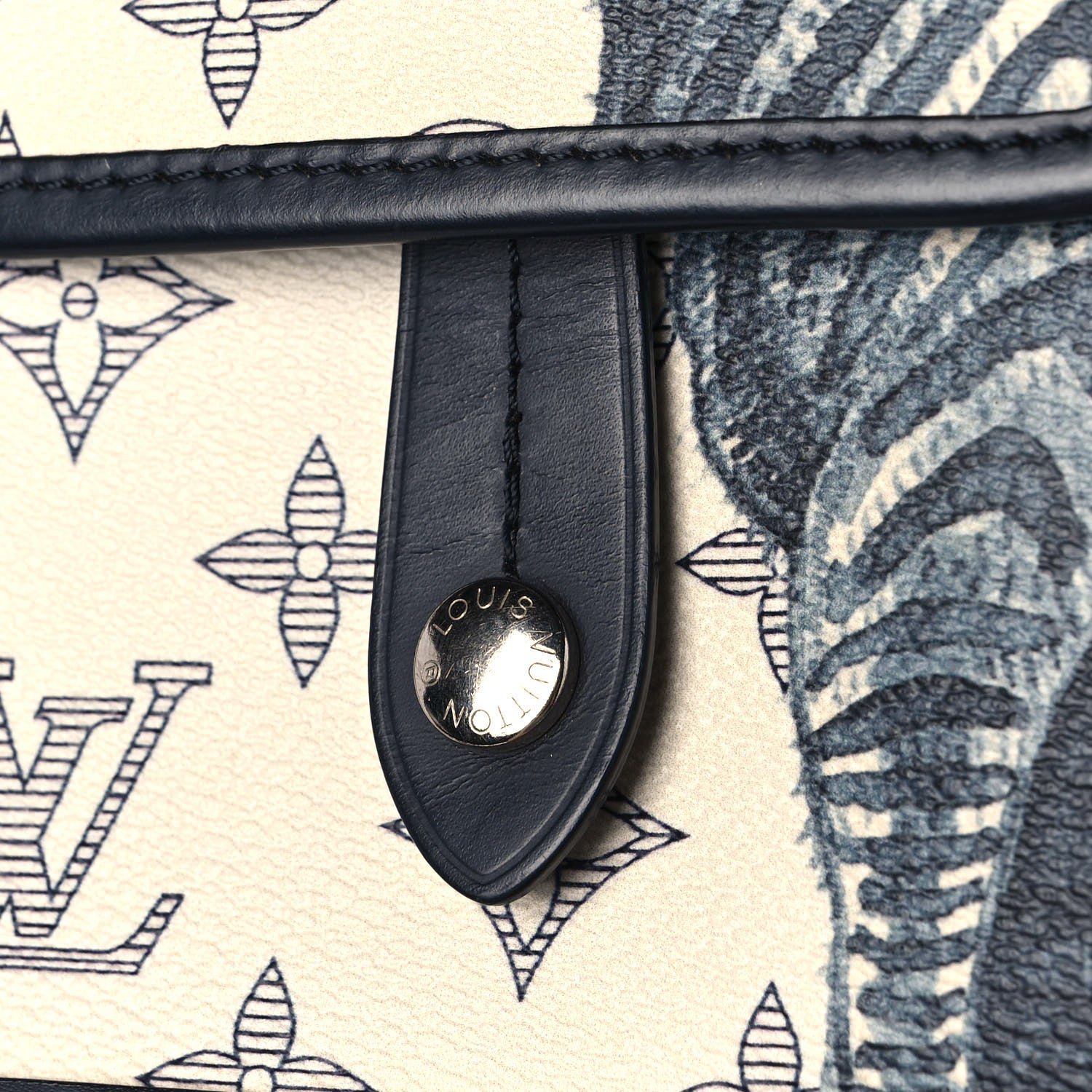 Louis Vuitton Savane Monogram Zebra Chapman Messenger BB White 11 of 11