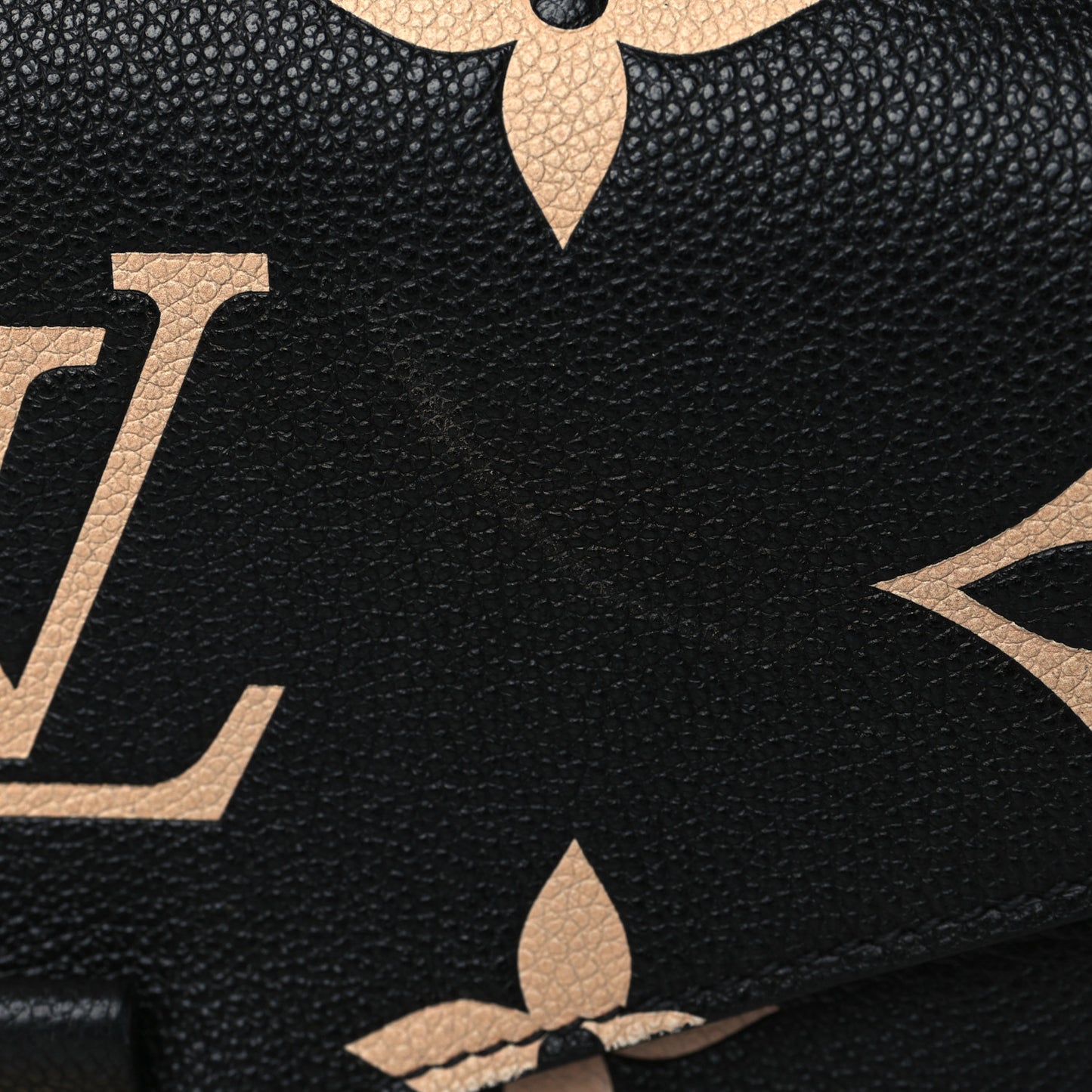 Empreinte Monogram Giant Pochette Metis Black Beige