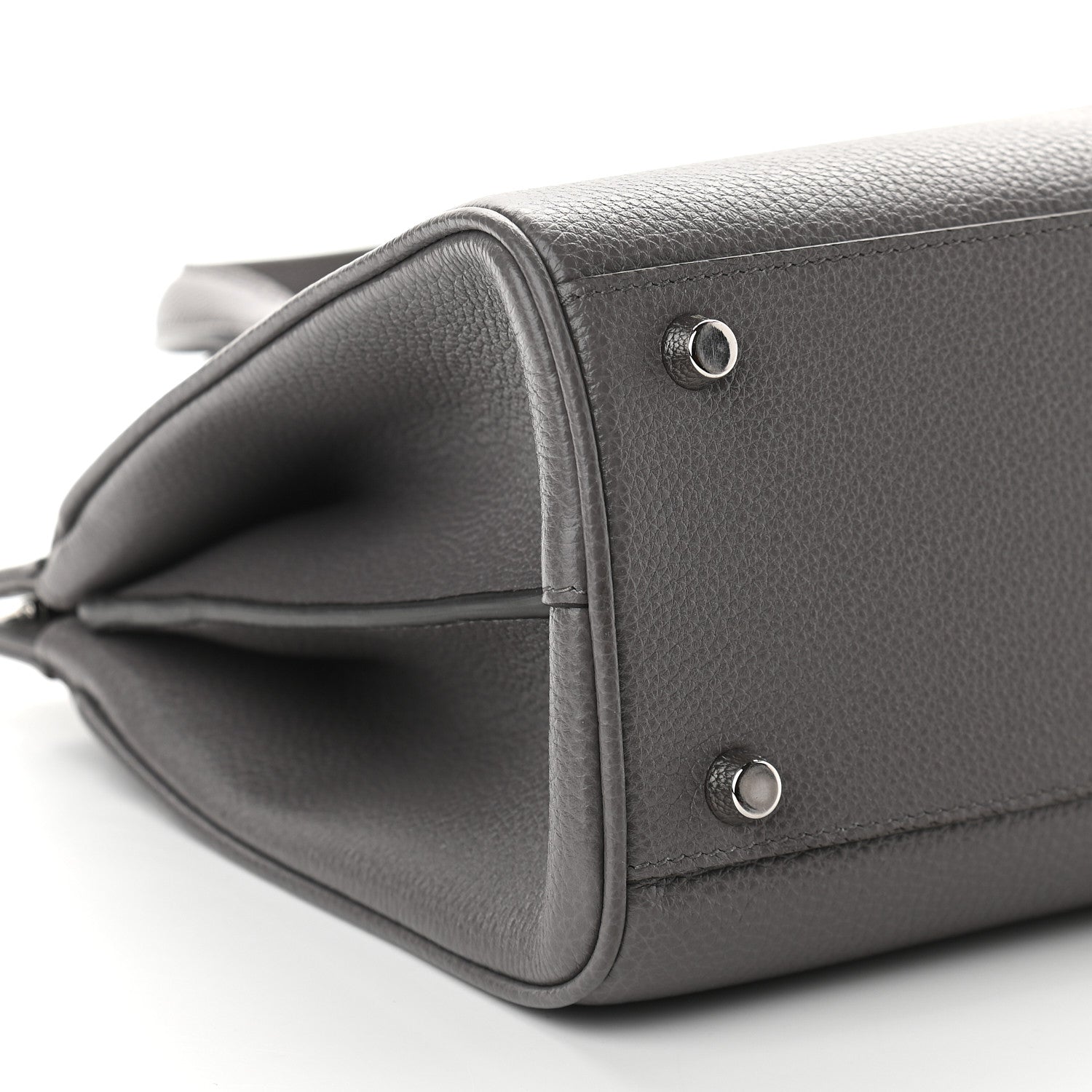 Gucci Grainy Calfskin Small Zumi Top Handle Bag Dusty Grey 8 of 9