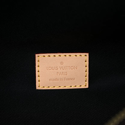 Louis Vuitton Monogram Bumbag 6 of 11