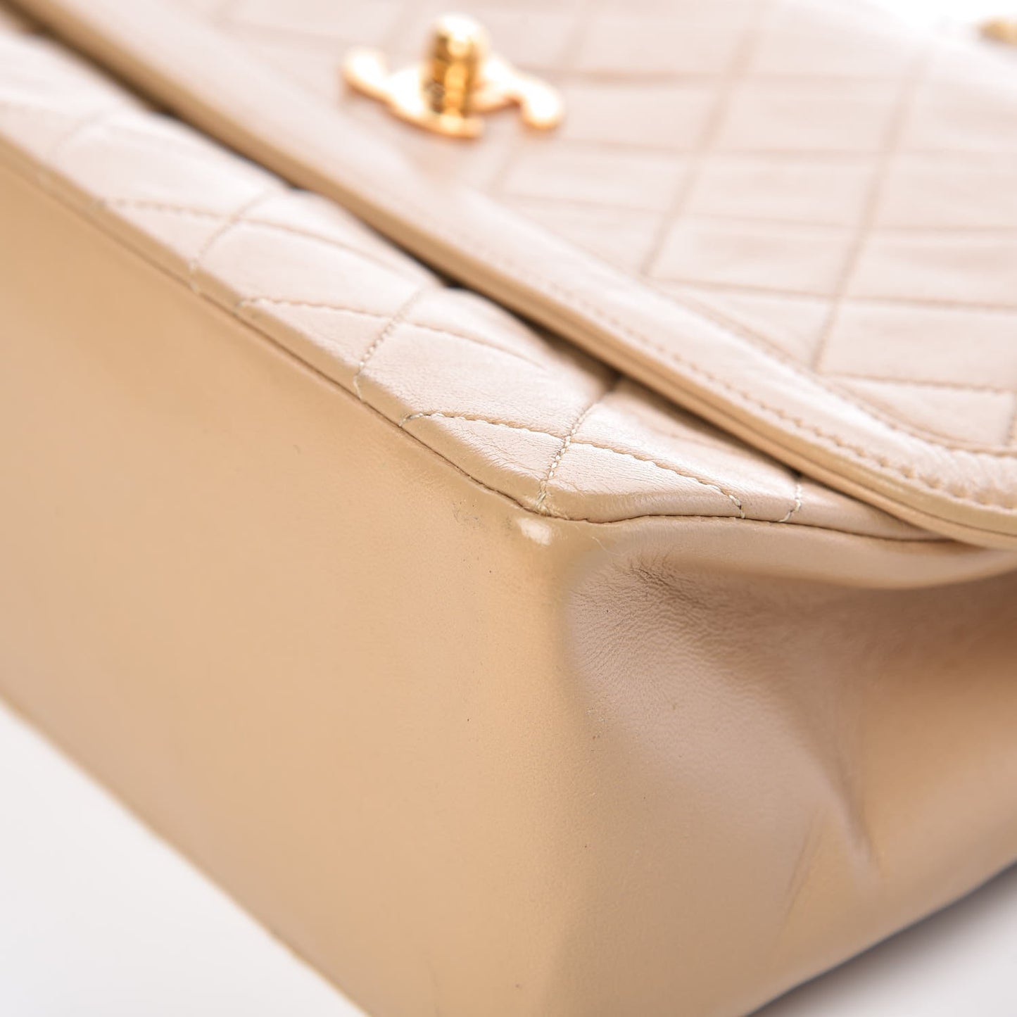 Lambskin Quilted Medium Single Flap Beige
