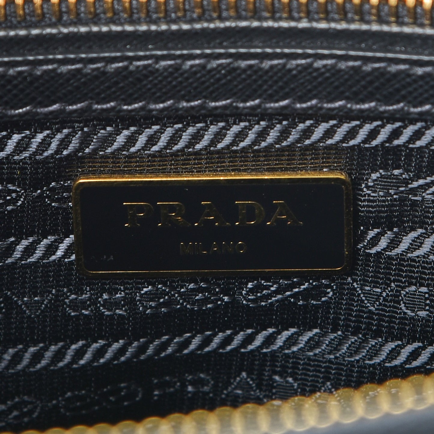 Saffiano Lux Small Galleria Double Zip Tote Black